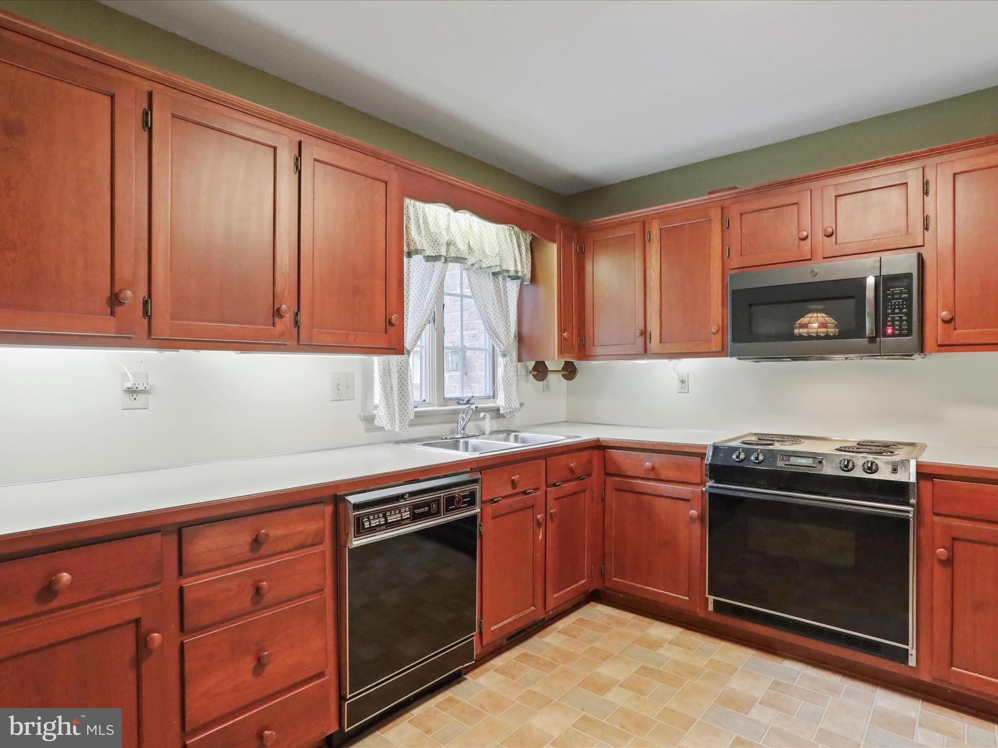 11490 BLUE MOUNTAIN DRIVE