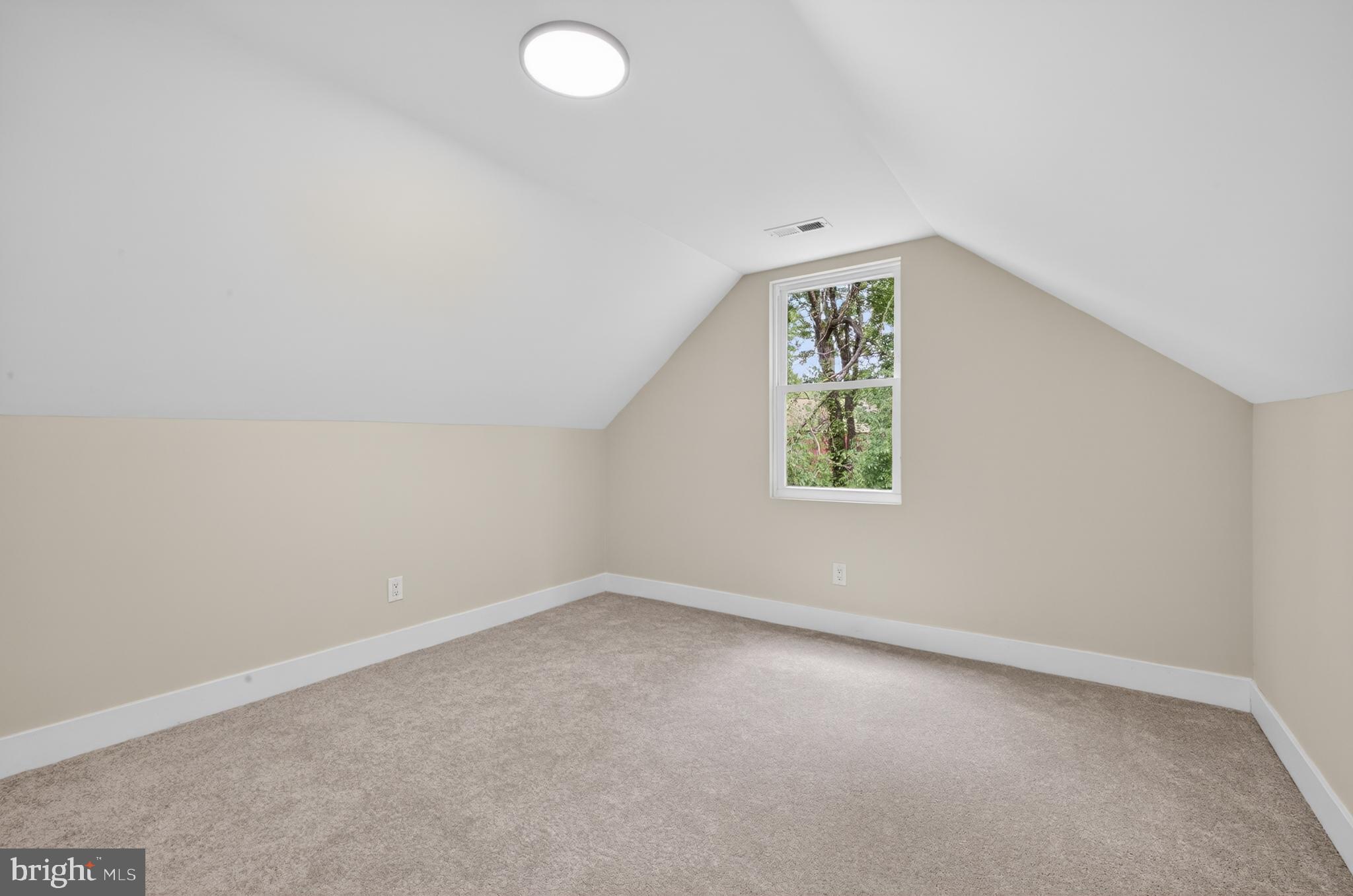LANDOVER HILLS - Residential