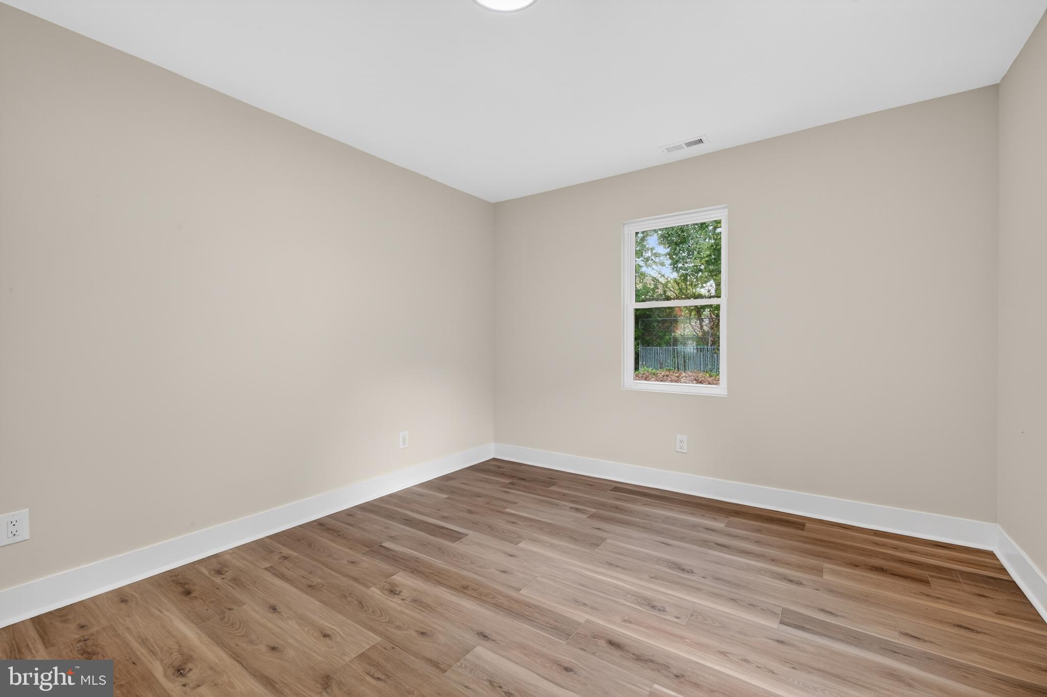 LANDOVER HILLS - Residential