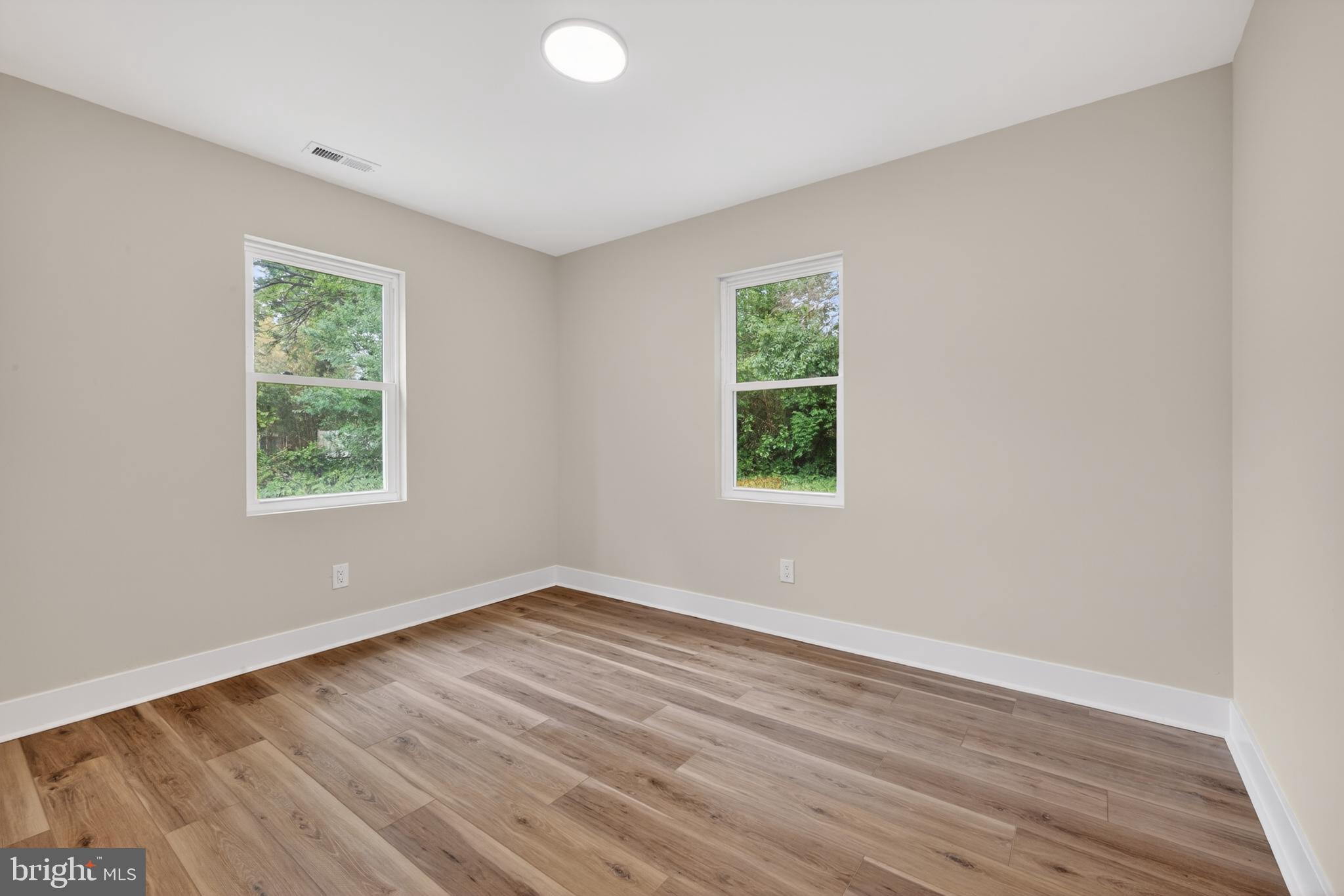 LANDOVER HILLS - Residential