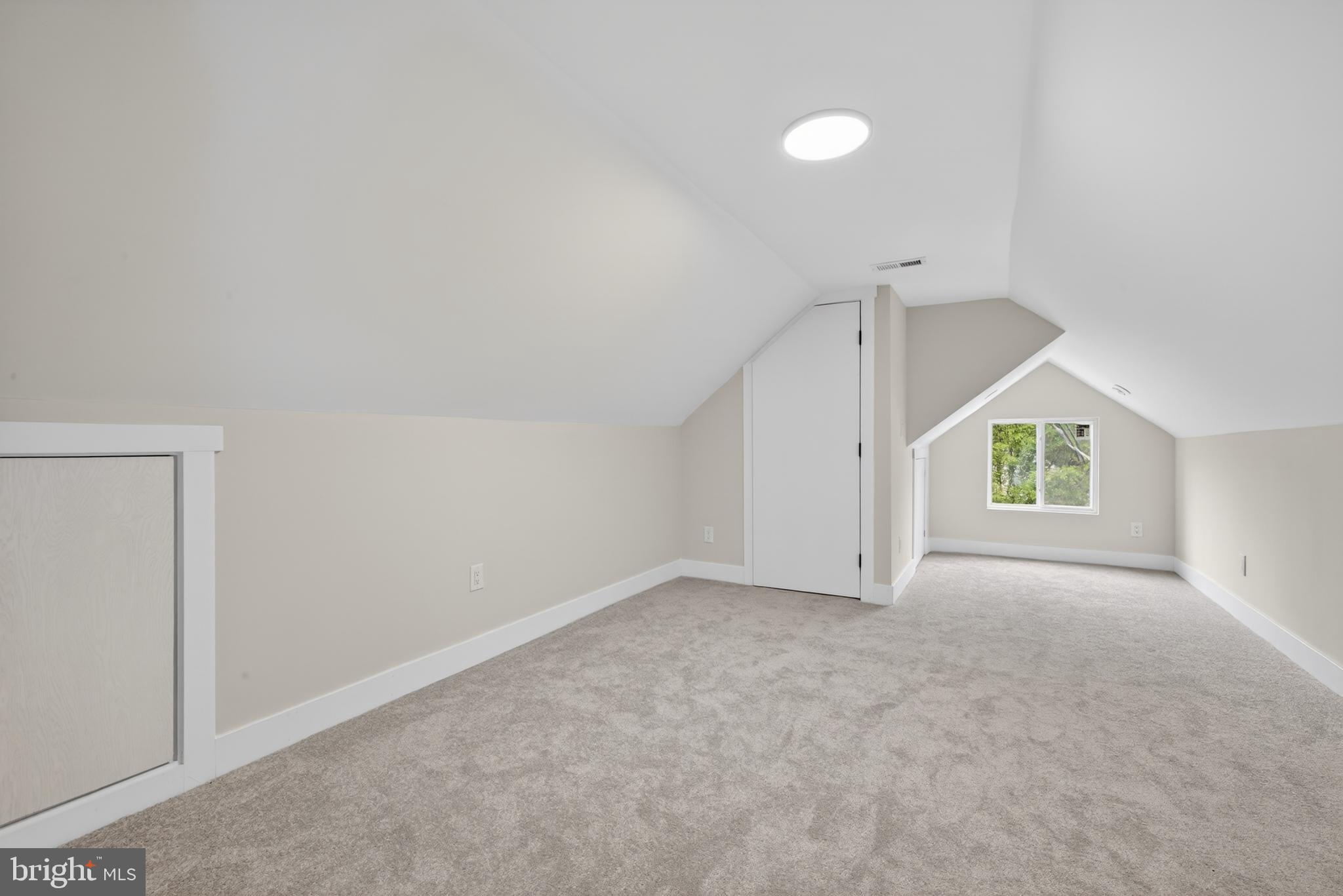 LANDOVER HILLS - Residential