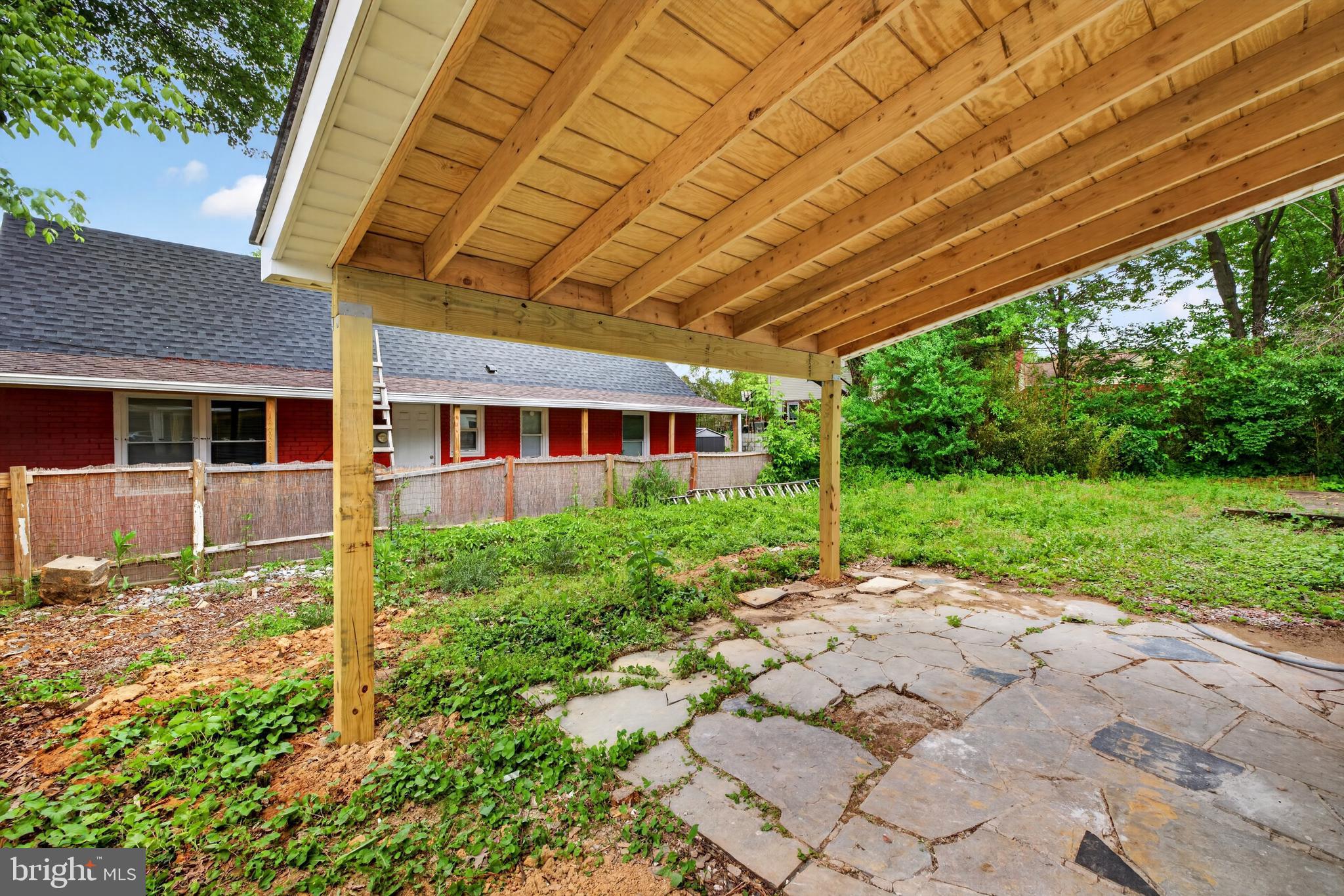LANDOVER HILLS - Residential