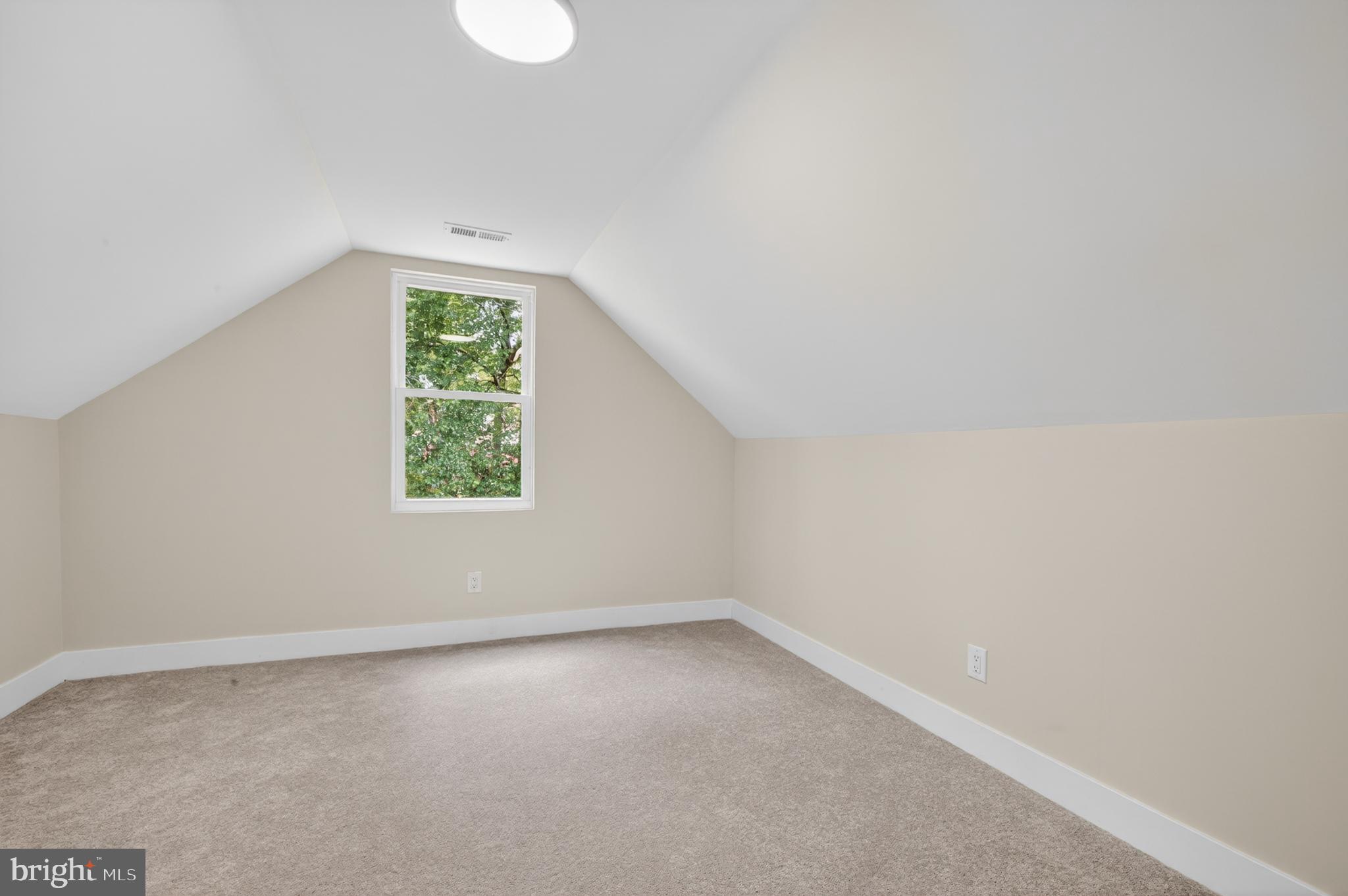 LANDOVER HILLS - Residential