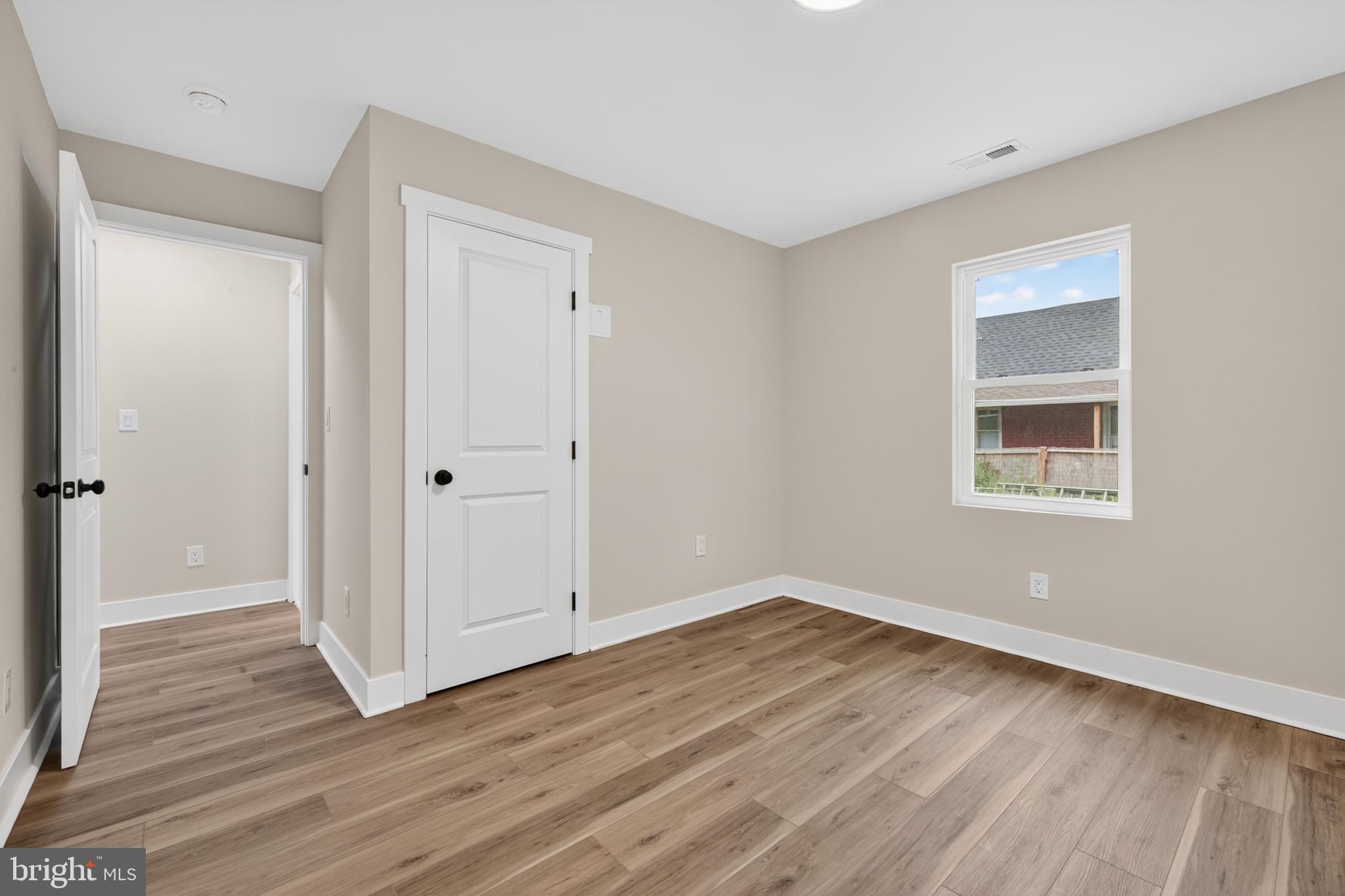 LANDOVER HILLS - Residential