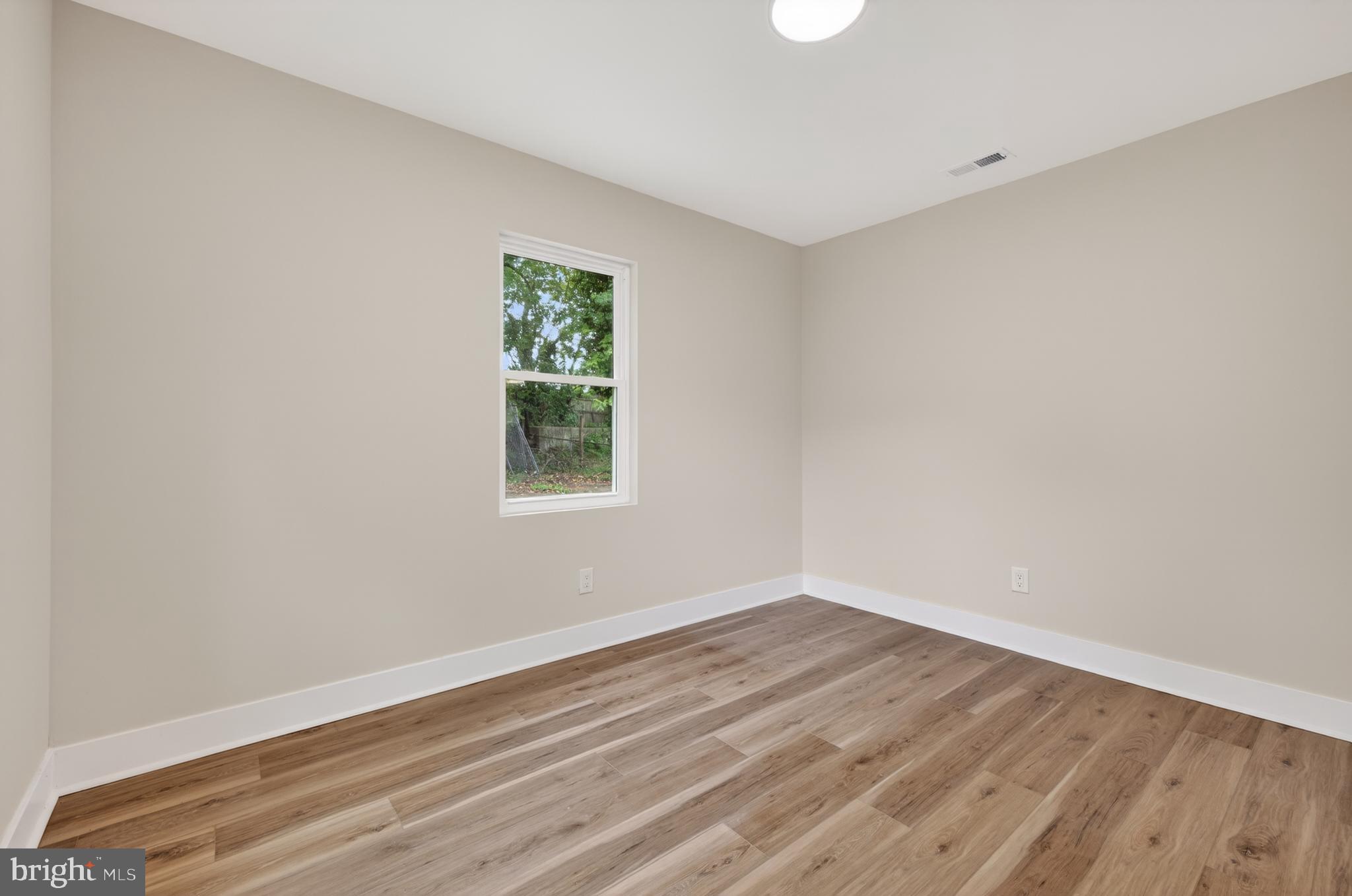 LANDOVER HILLS - Residential