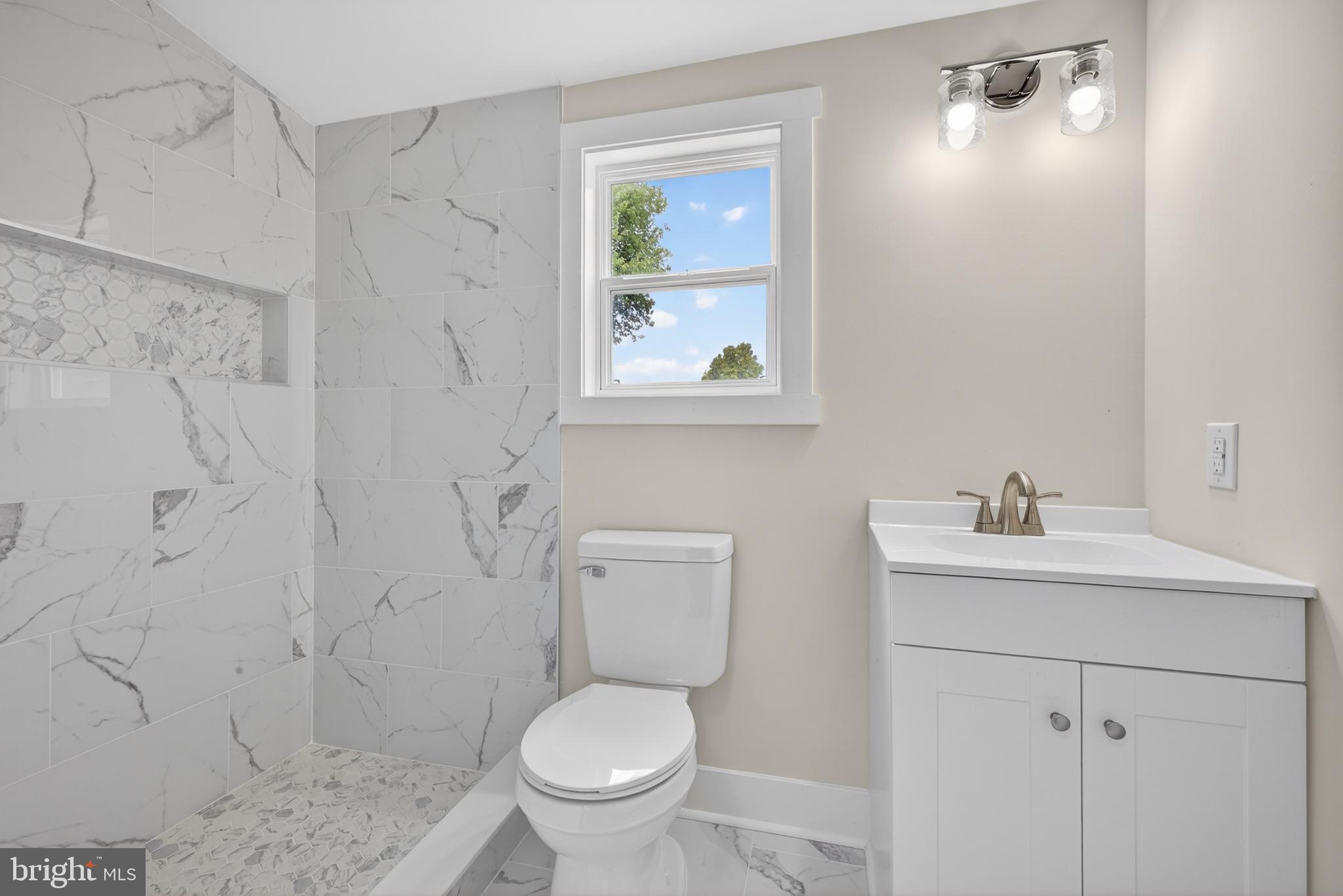 LANDOVER HILLS - Residential
