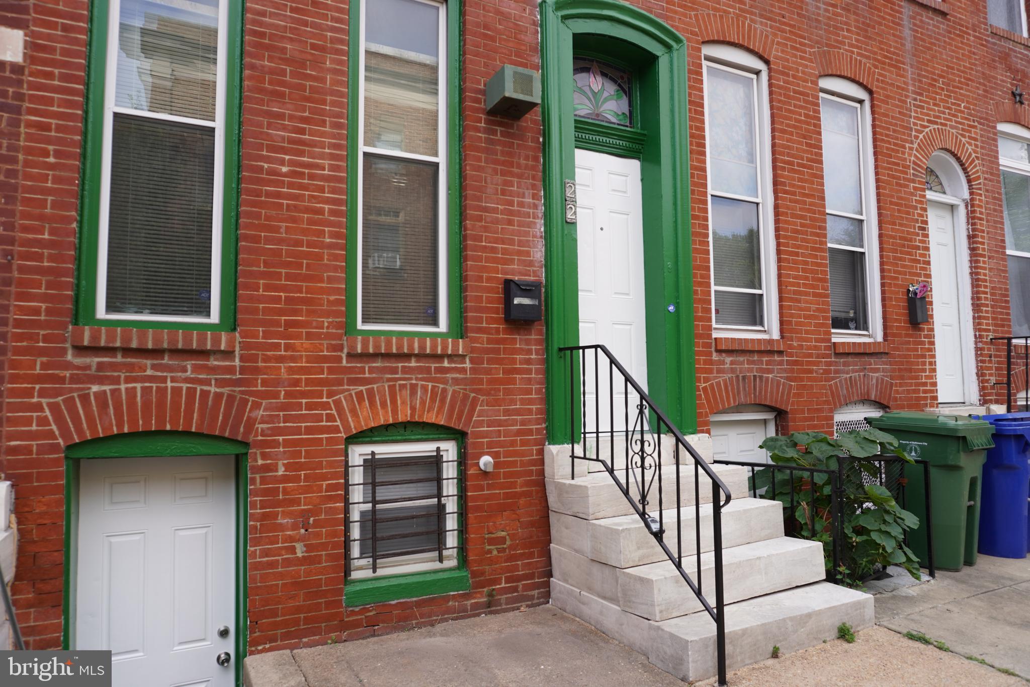 HOLLINS MARKET - Residential