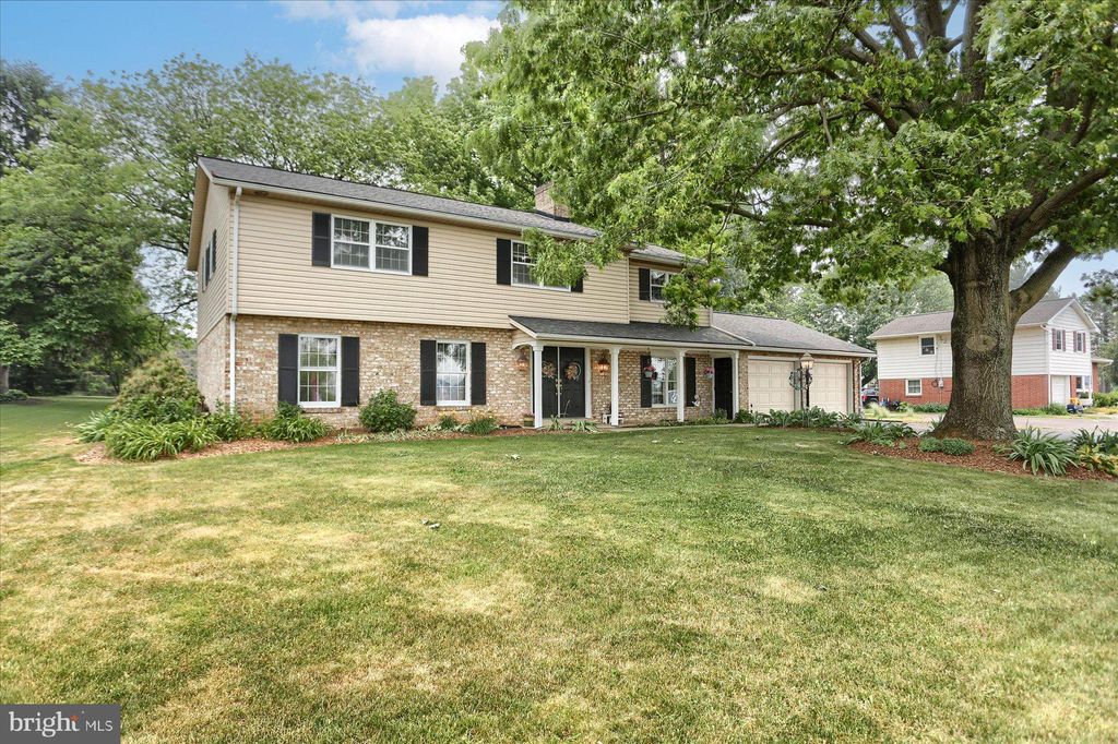 Photo of 1801 ROHRERSTOWN RD, LANCASTER, PA 17601 (MLS # PALA2036180)