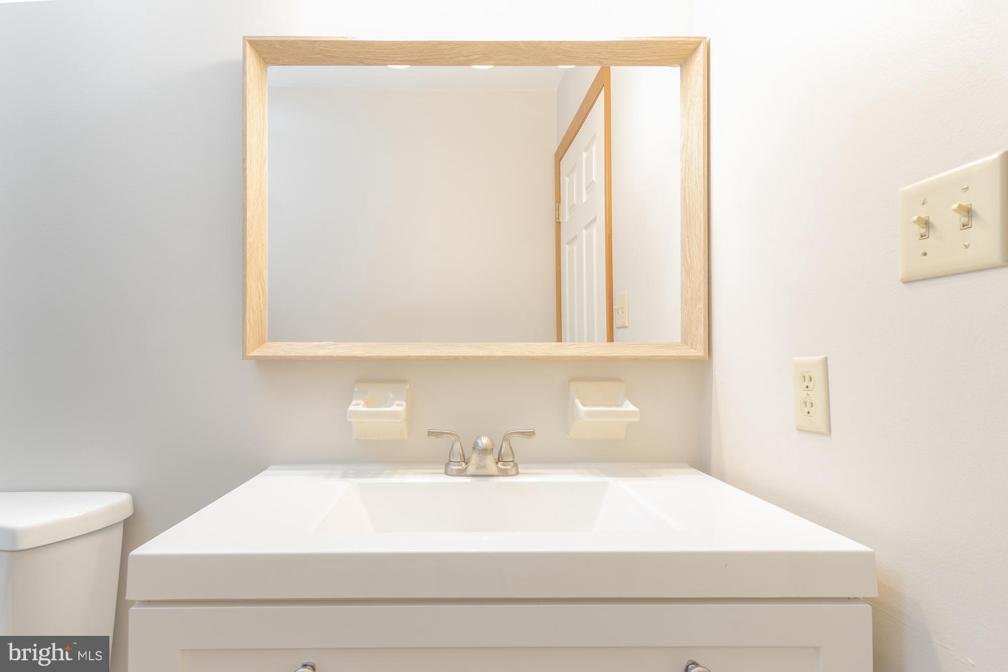 DUCK HARBOUR - Residential Lease