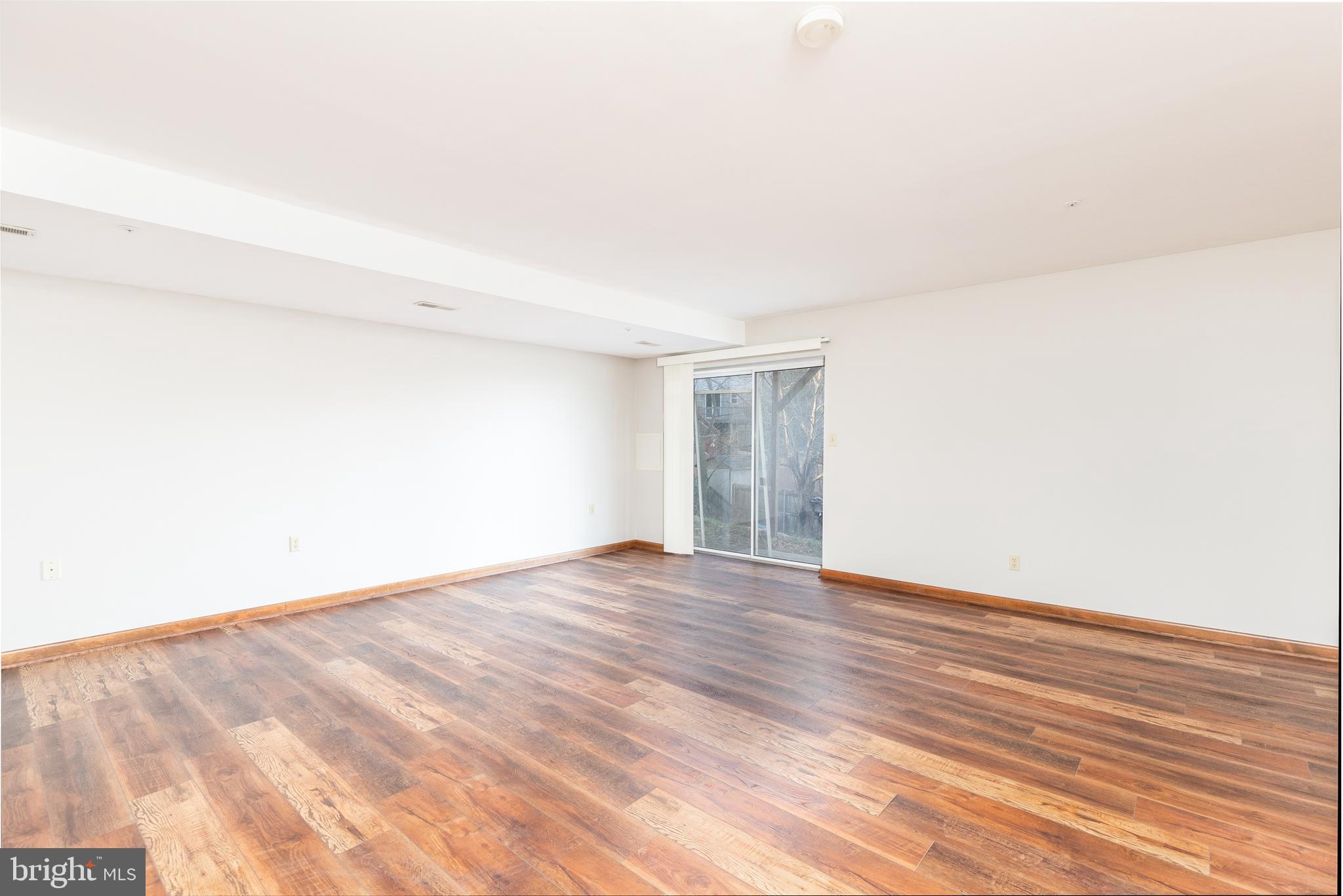 DUCK HARBOUR - Residential Lease