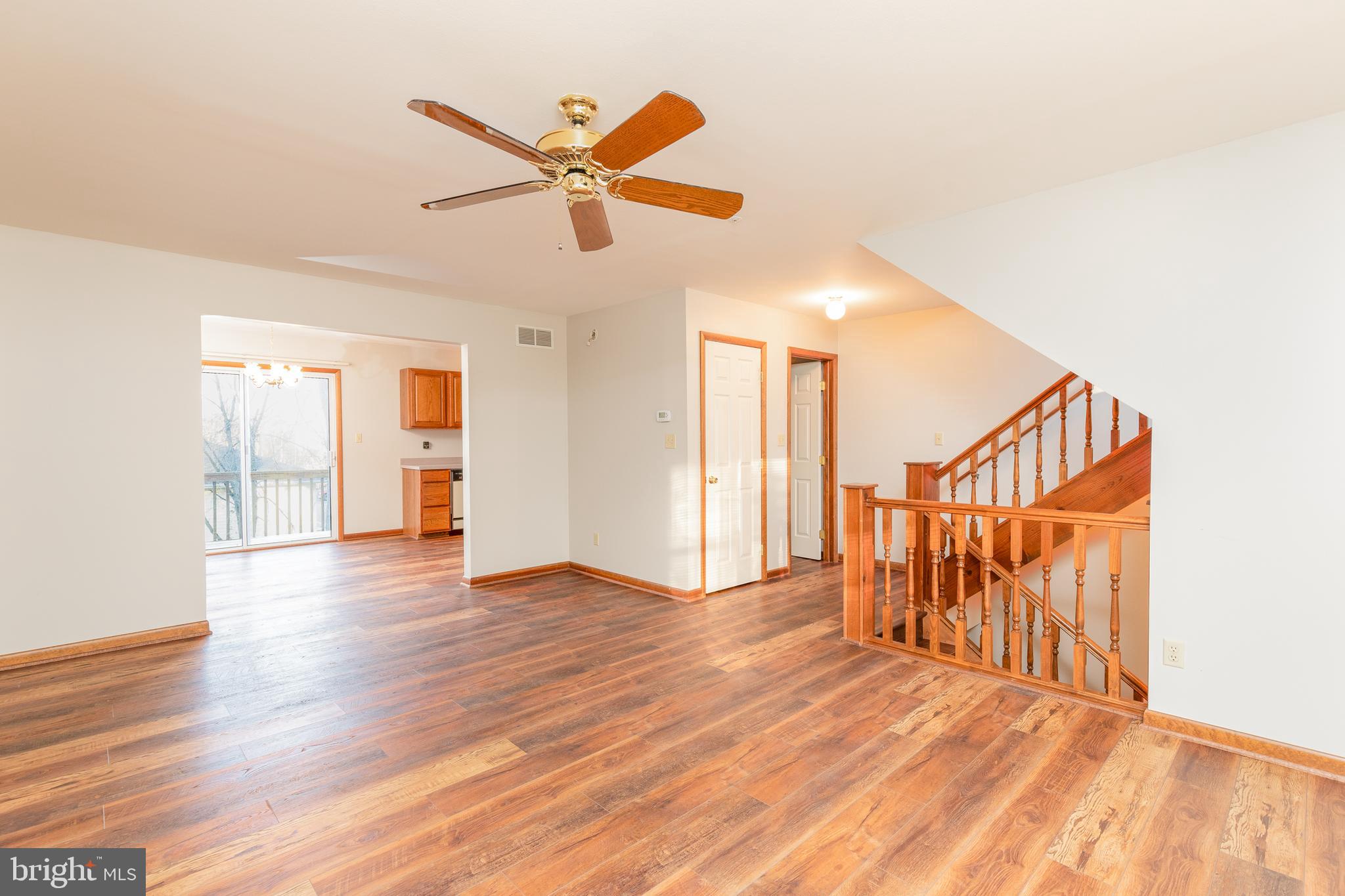 DUCK HARBOUR - Residential Lease