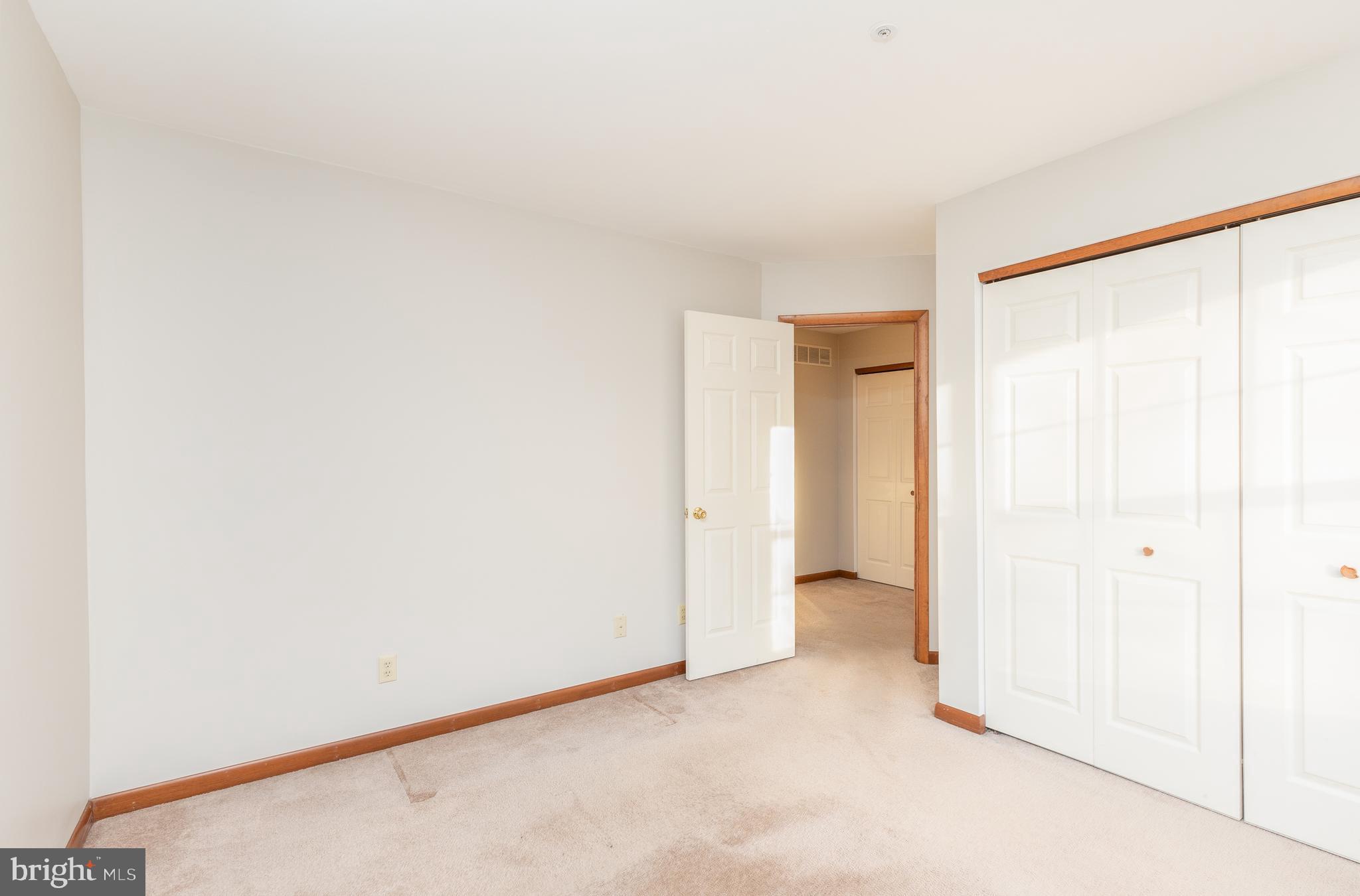 DUCK HARBOUR - Residential Lease