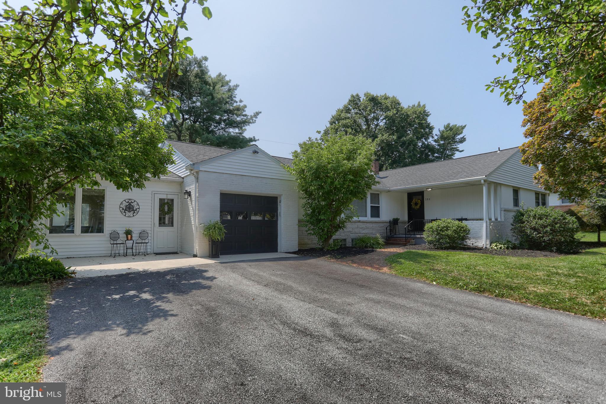 390 GREENDALE ROAD