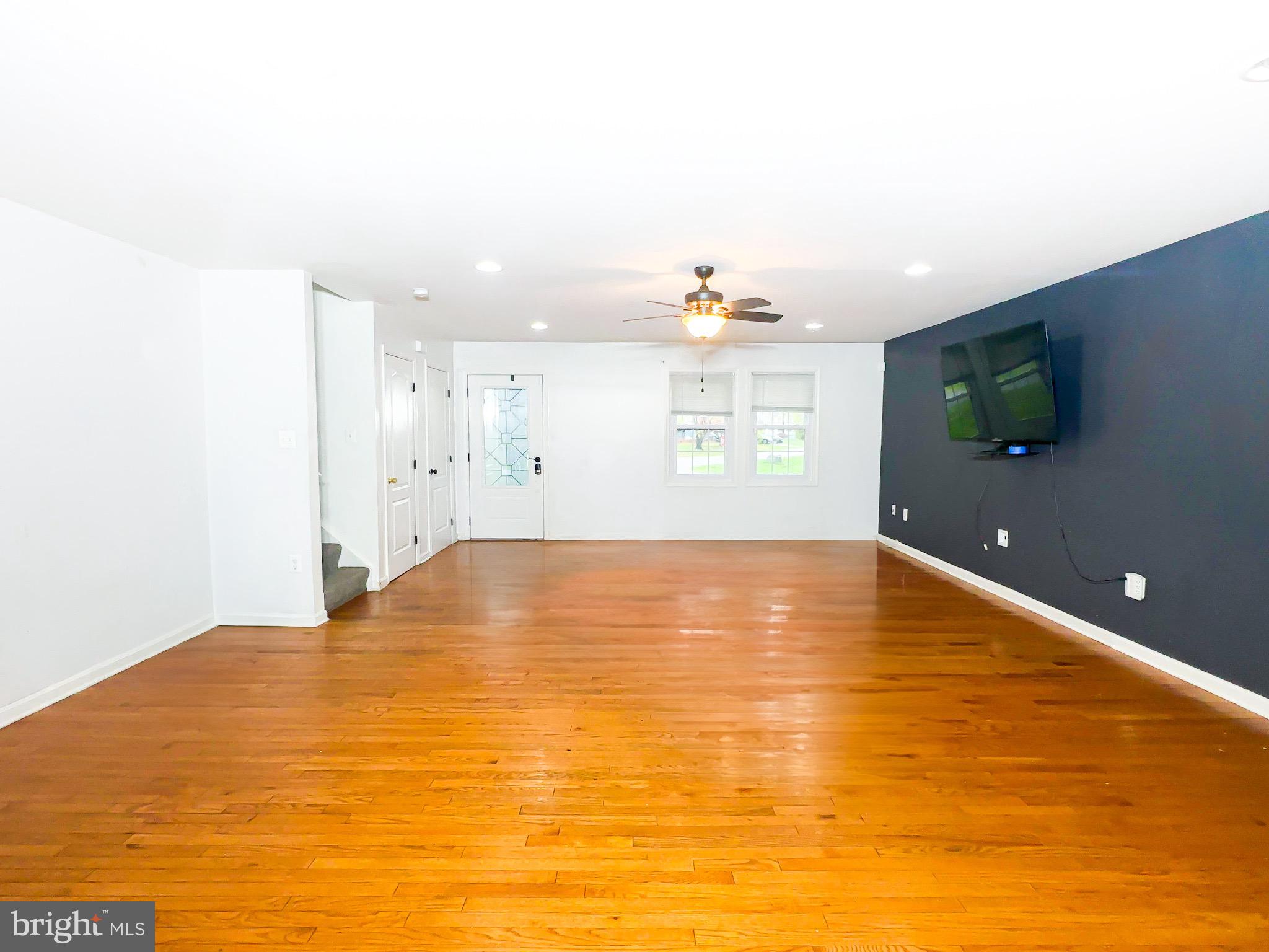 WHITE OAK VILLAGE SUB - Residential