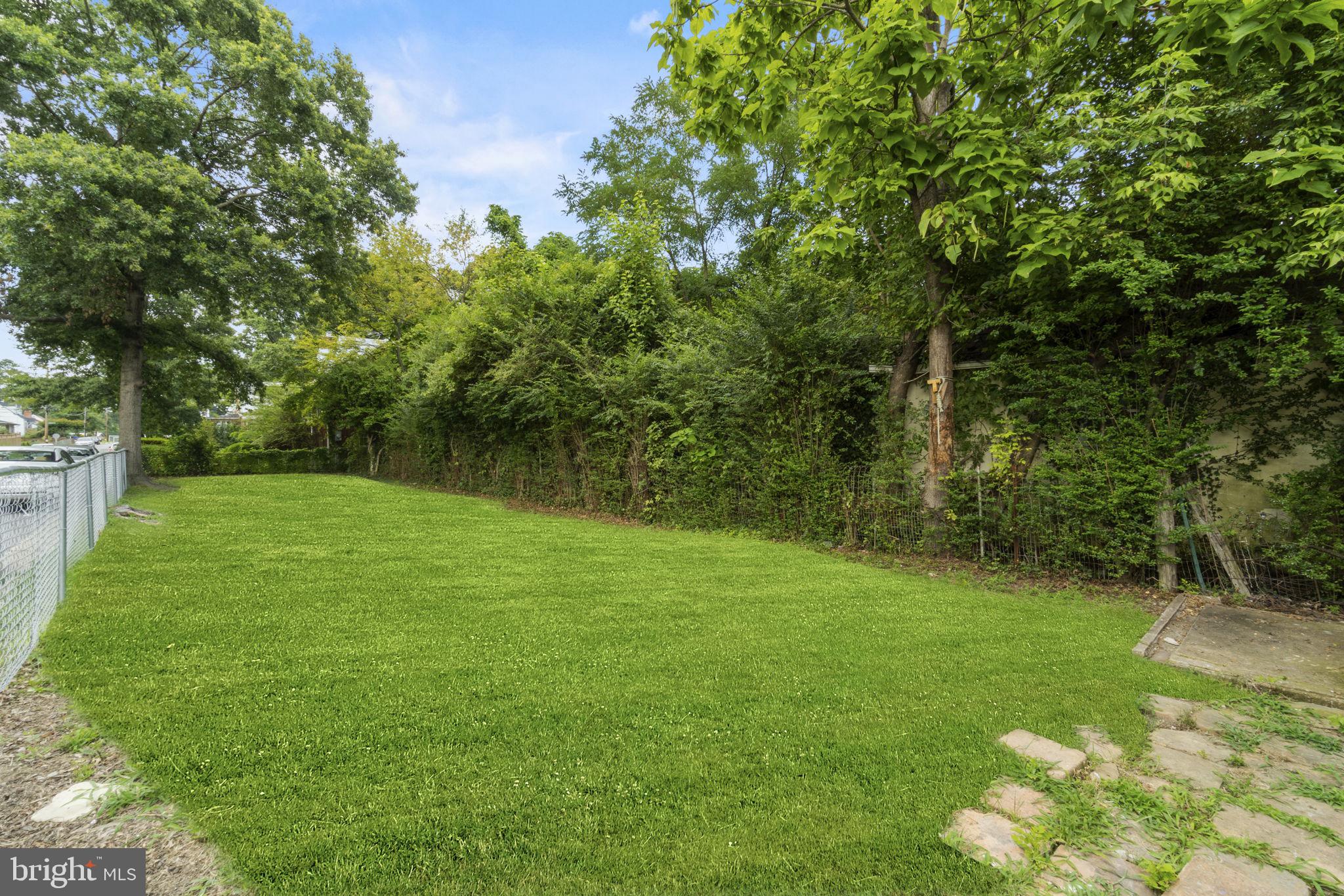 LOCUST SPRINGS - Residential Lease