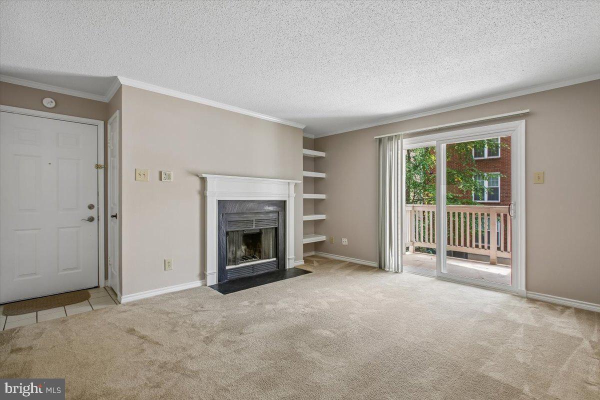 1530 LINCOLN WAY 203