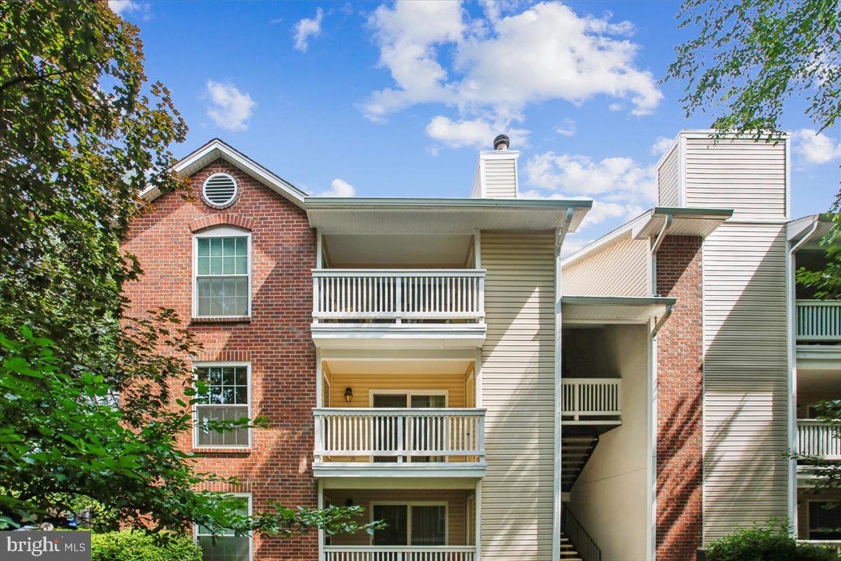 1530 LINCOLN WAY 203