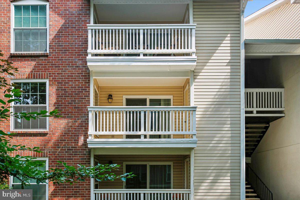 1530 LINCOLN WAY 203