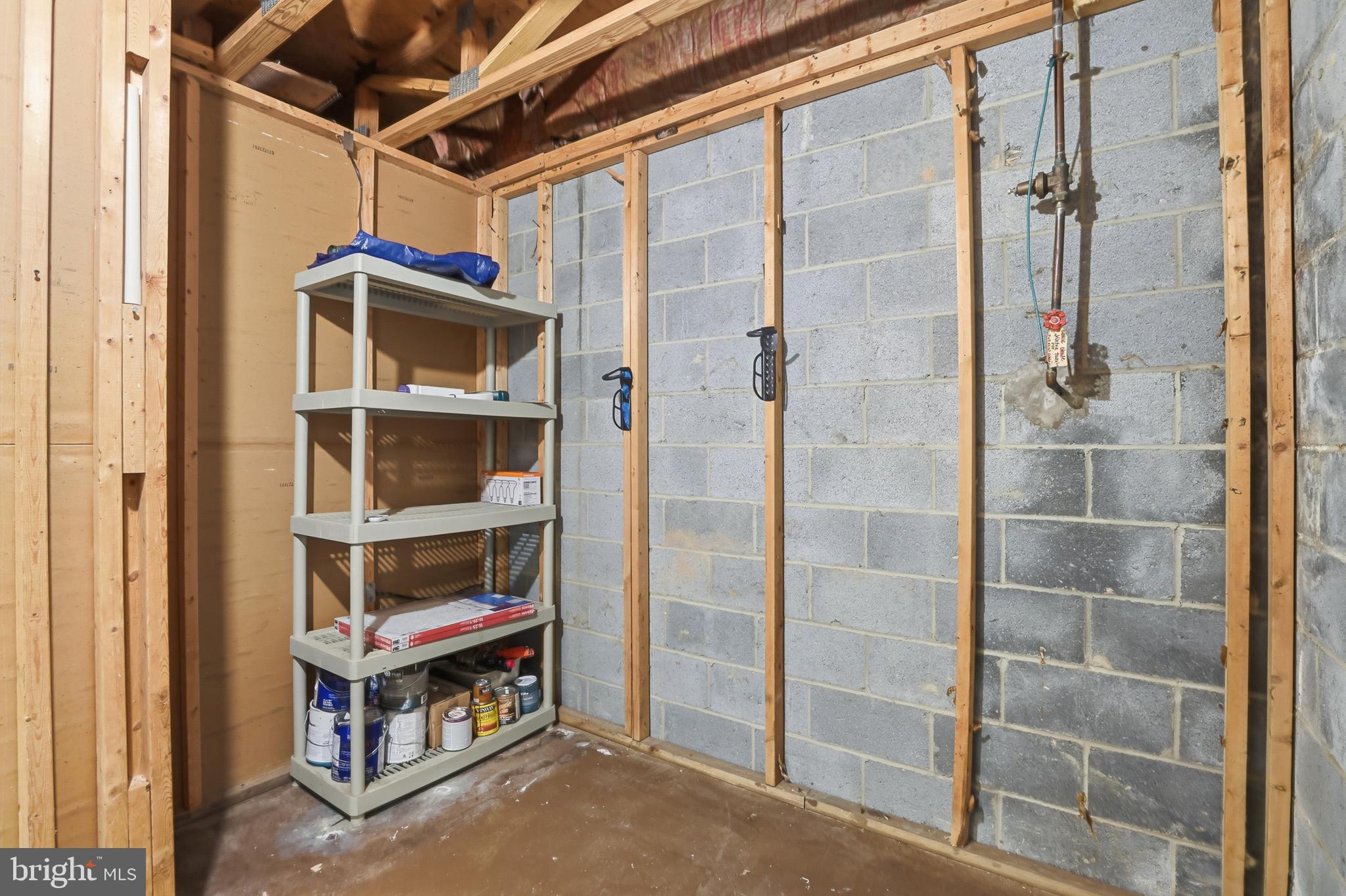 CONCORD VILLAGE - Residential Lease