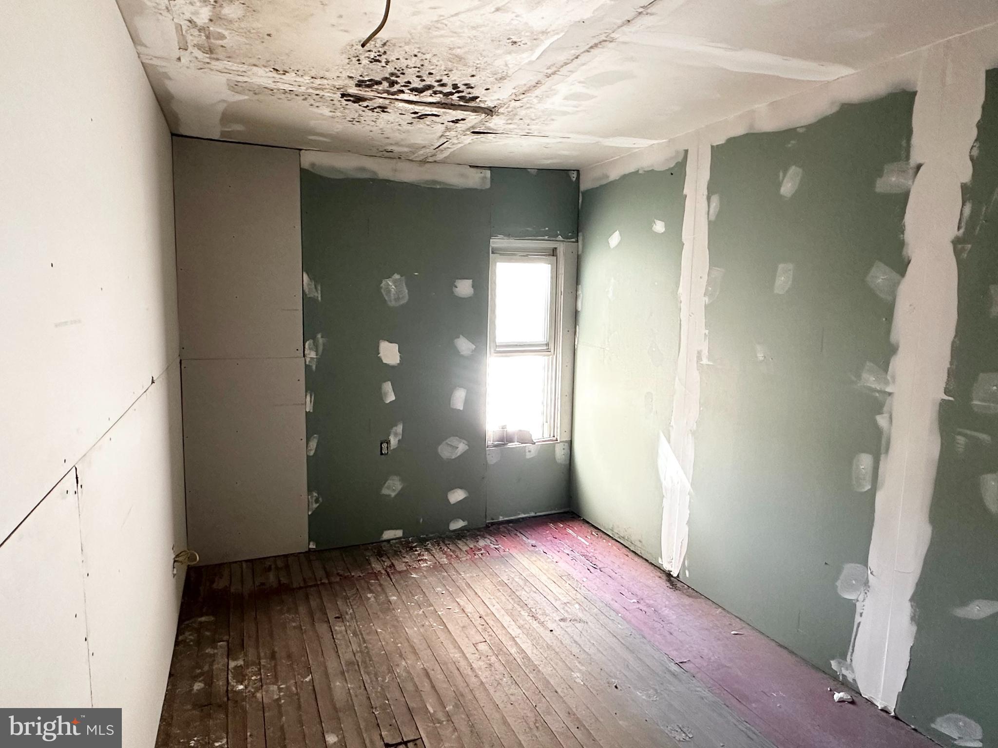 MOUNT CARMEL BORO - Residential