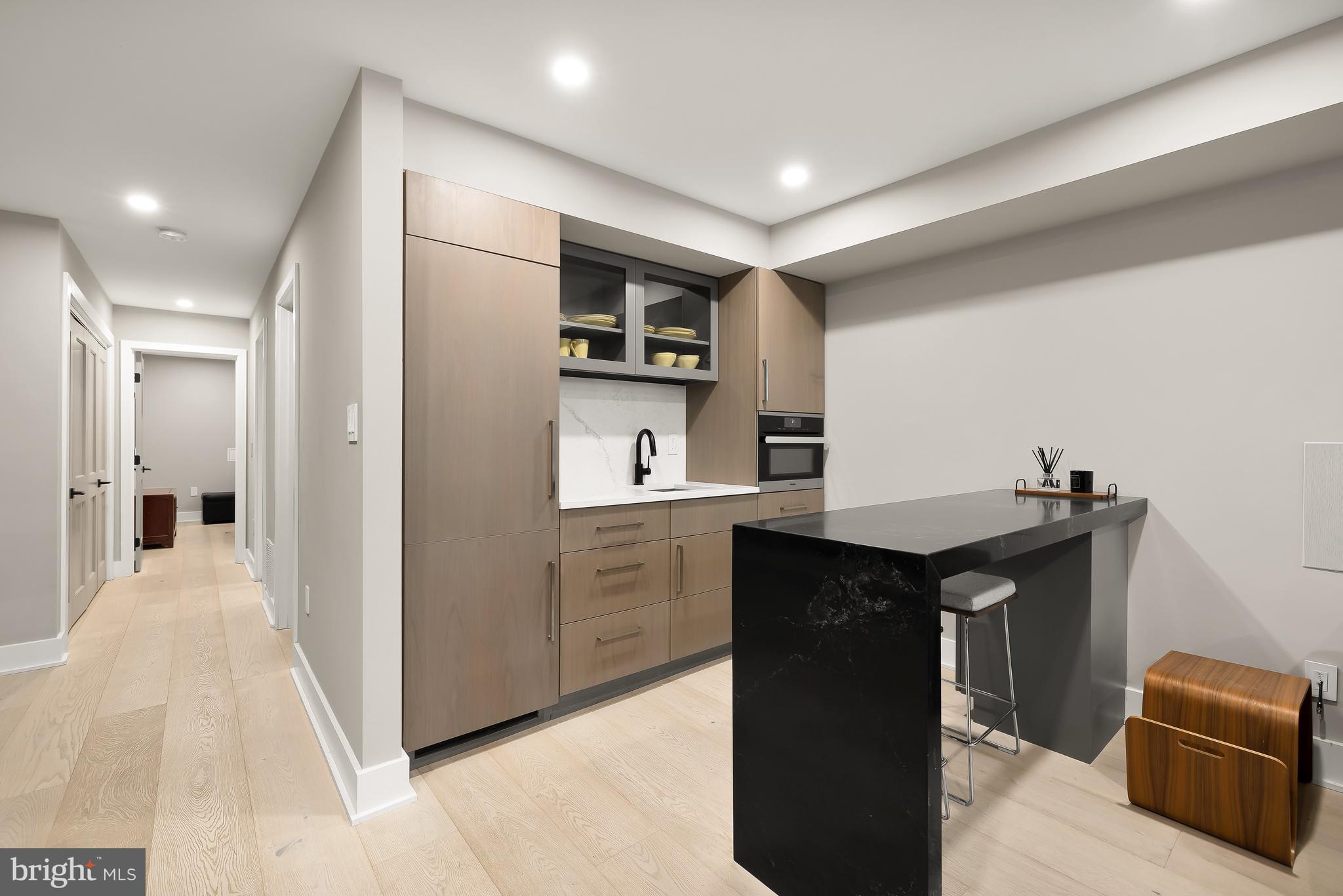 LOGAN CIRCLE - Residential