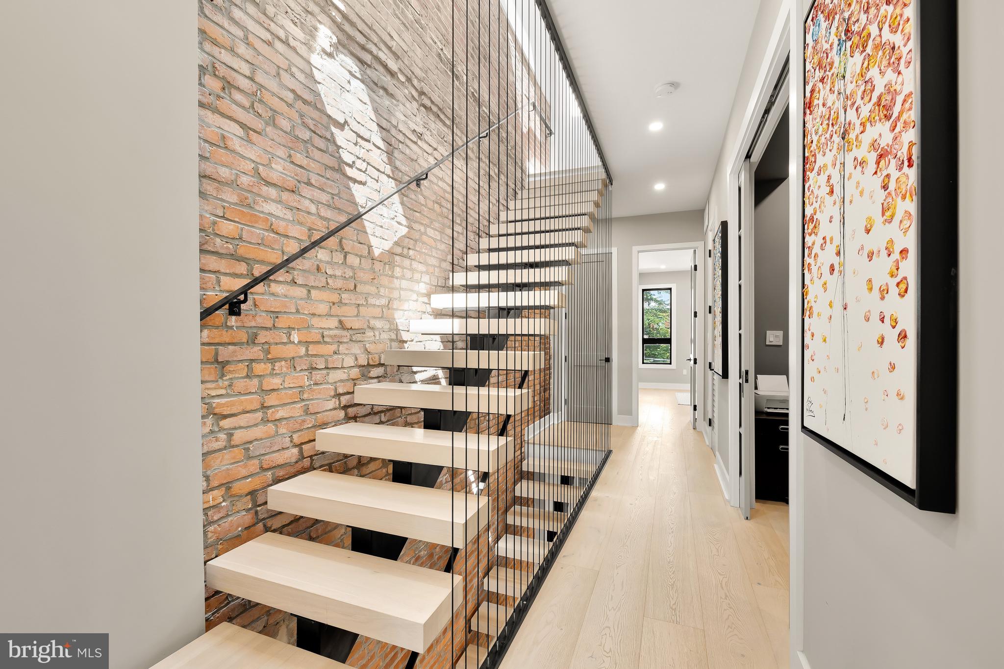 LOGAN CIRCLE - Residential