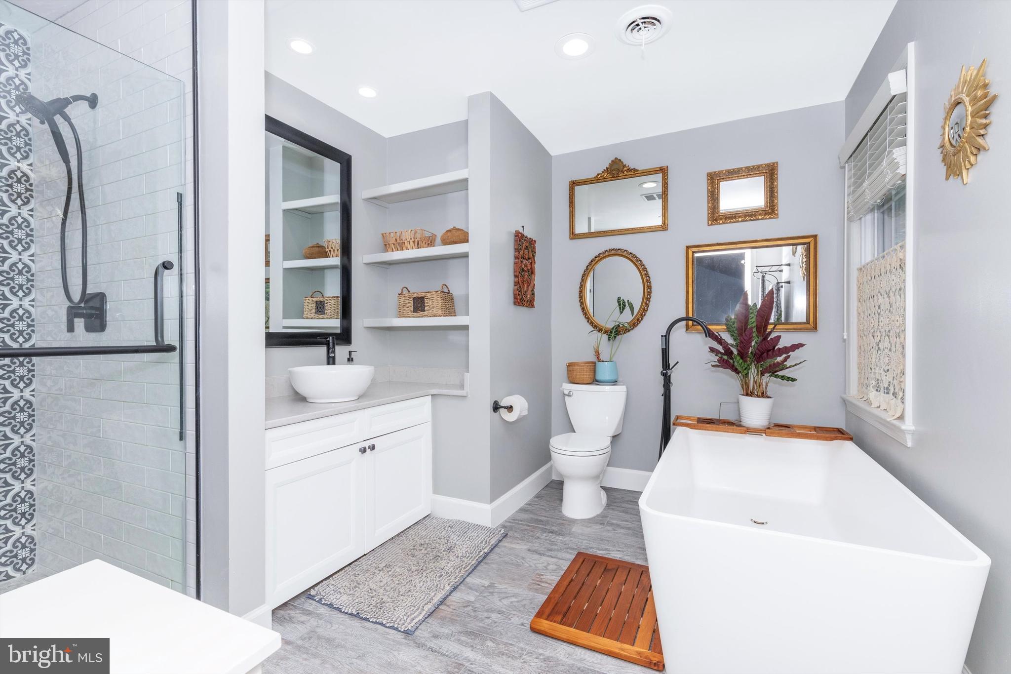 FOX RIDGE ESTATES - Residential