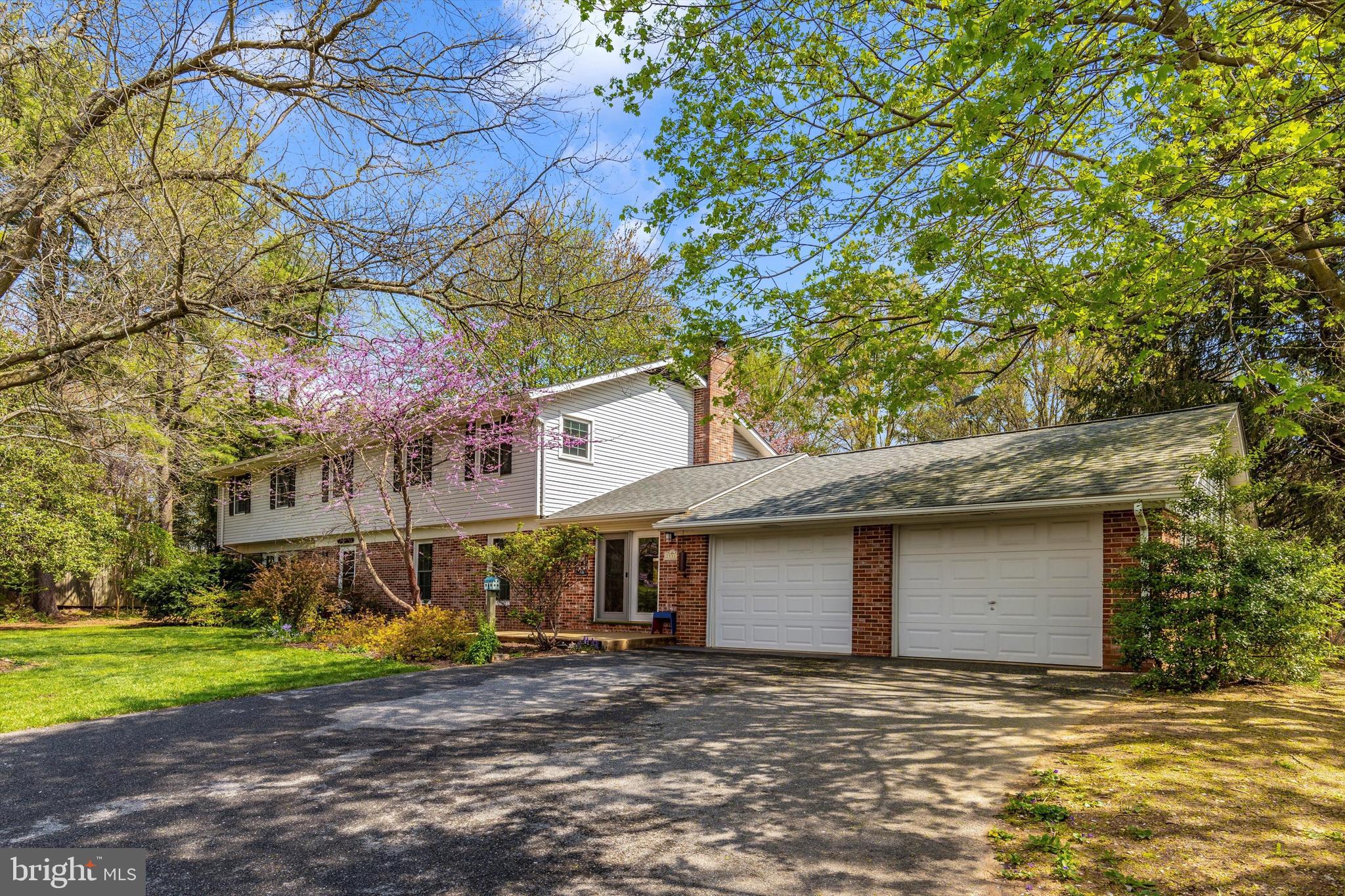 FOX RIDGE ESTATES - Residential