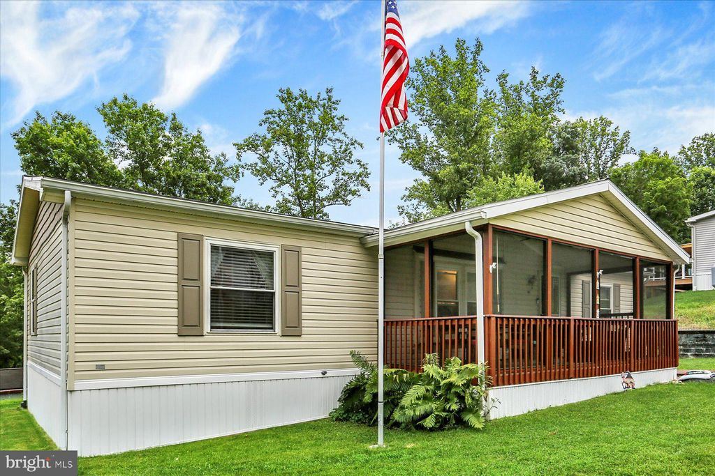 Photo of 175 Sun Valley Road, ELIZABETHTOWN, PA 17022 (MLS # PALA2071908)