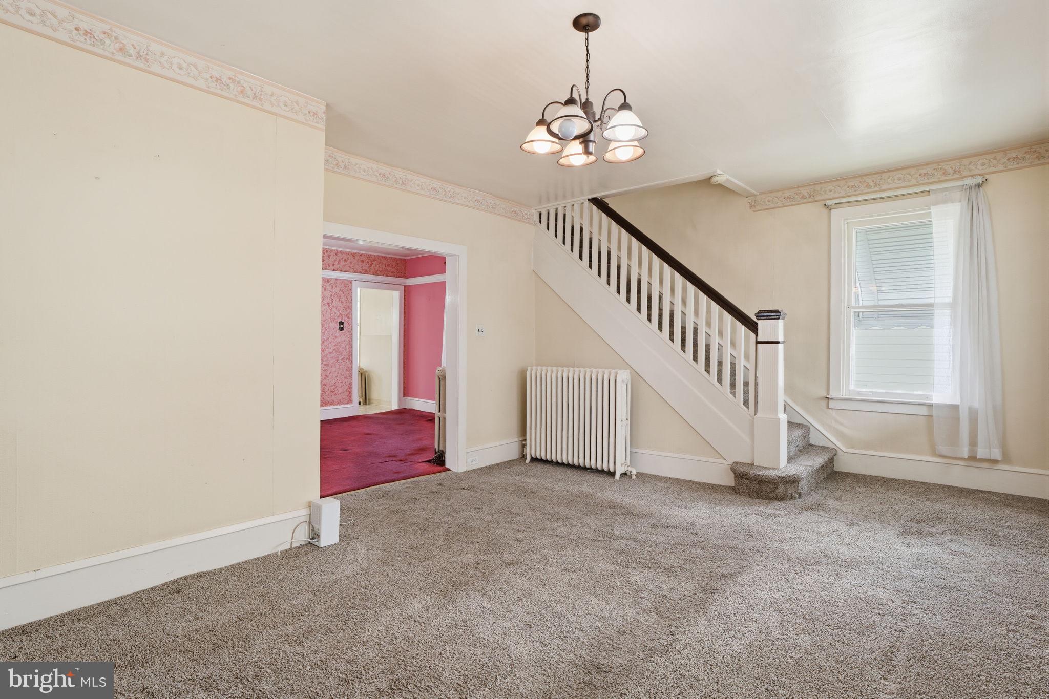 VILLAGE GREEN - Residential