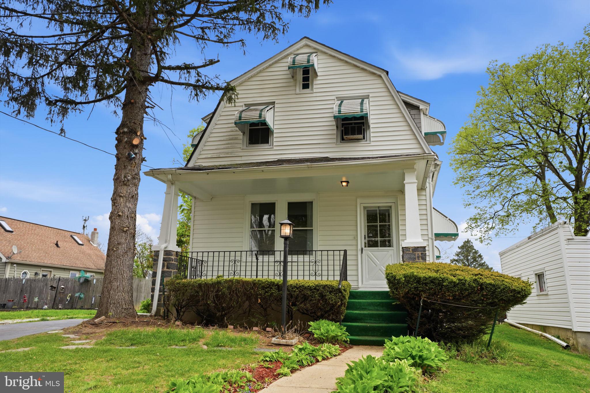 VILLAGE GREEN - Residential