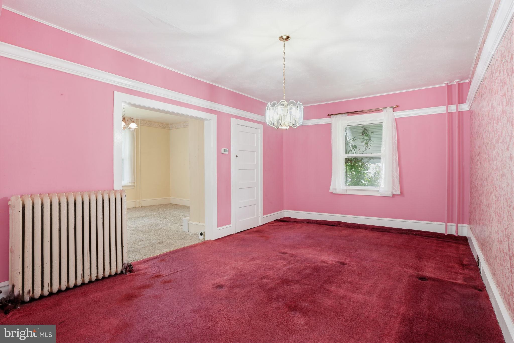 VILLAGE GREEN - Residential