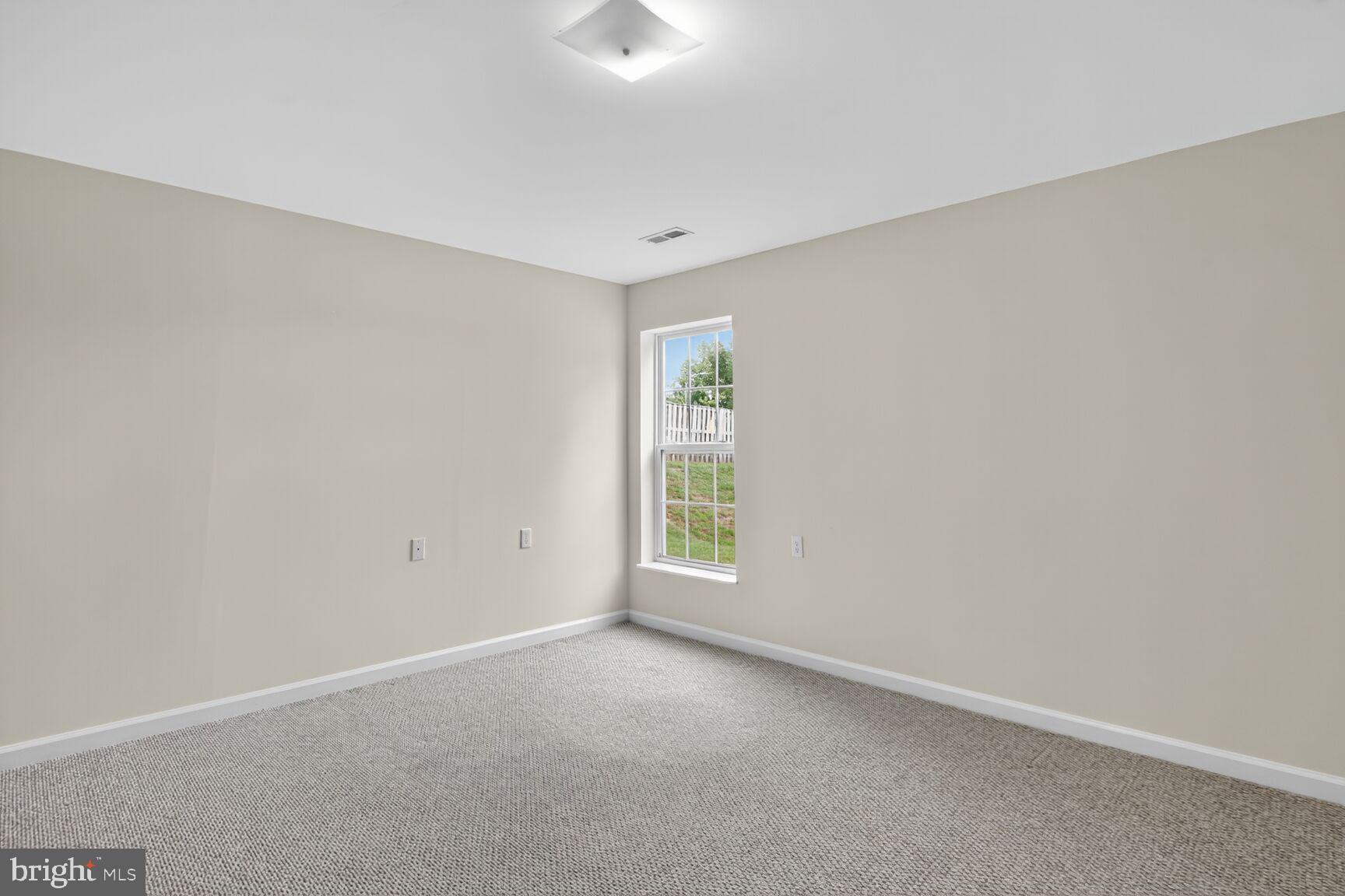 SENECA PARK NORTH - Residential