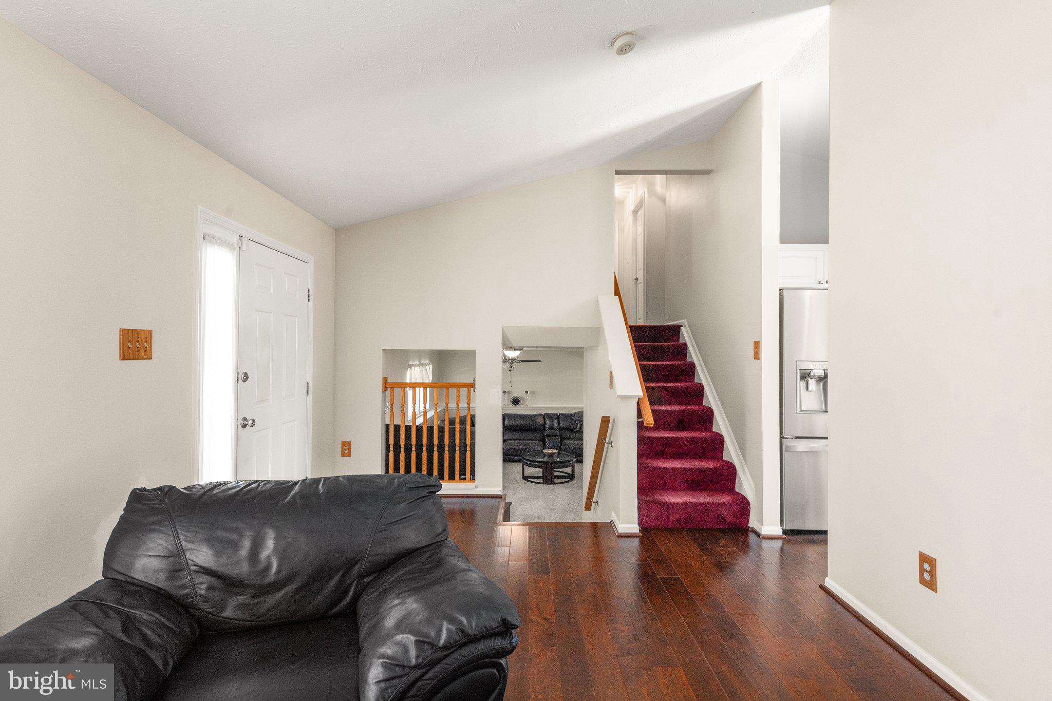 3207 GRINDLE COURT