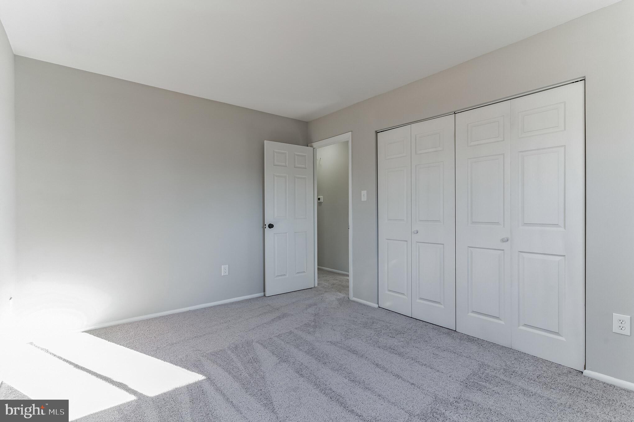 POMFRET ESTATES - Residential