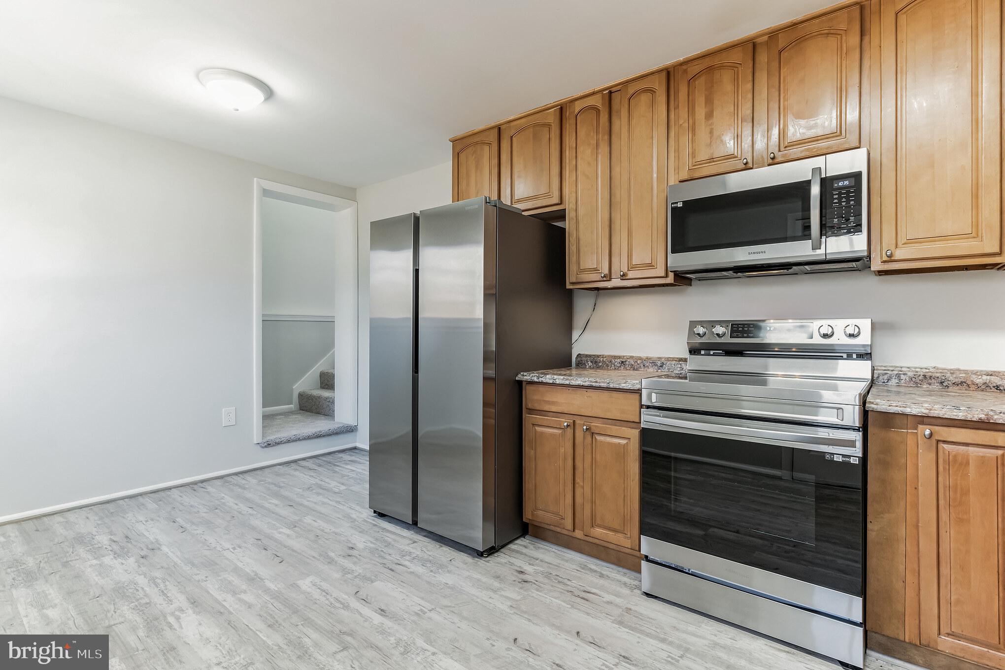 POMFRET ESTATES - Residential