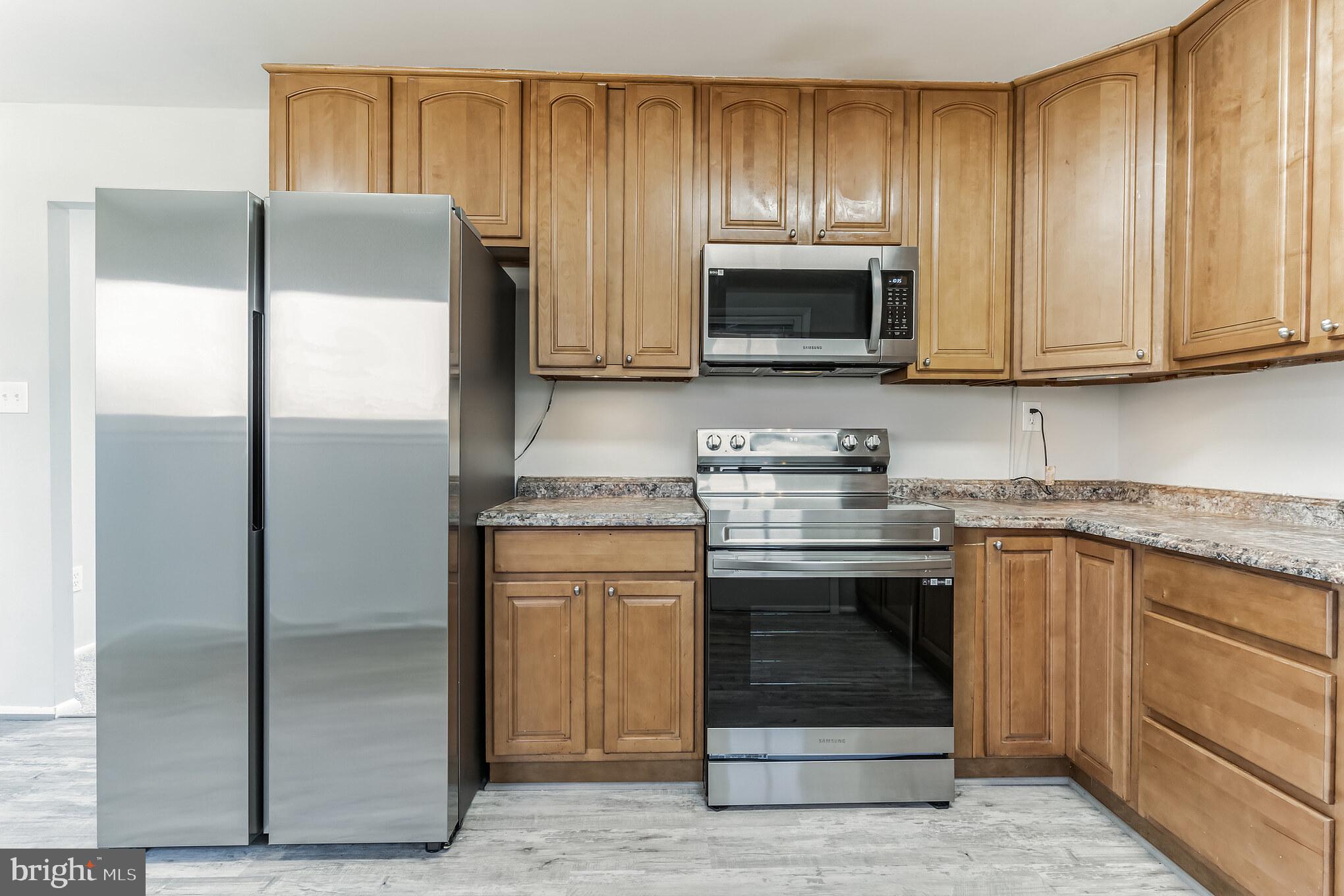 POMFRET ESTATES - Residential