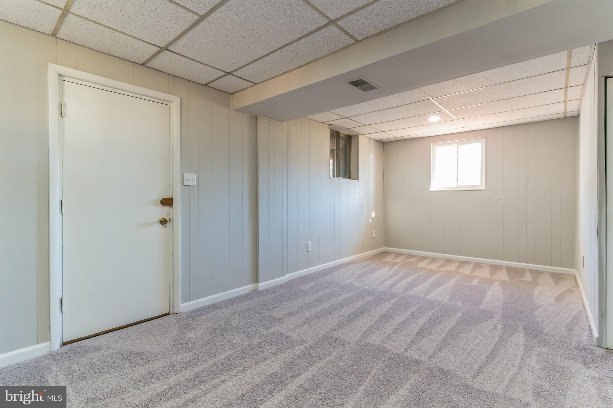 POMFRET ESTATES - Residential