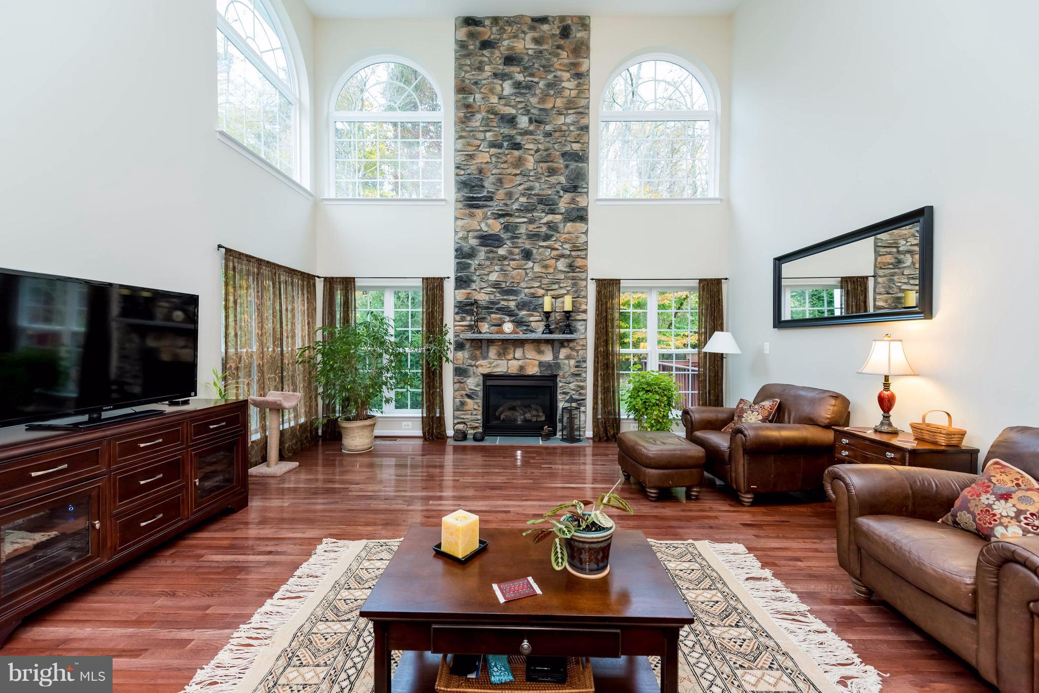 SARATOGA HUNT - Residential