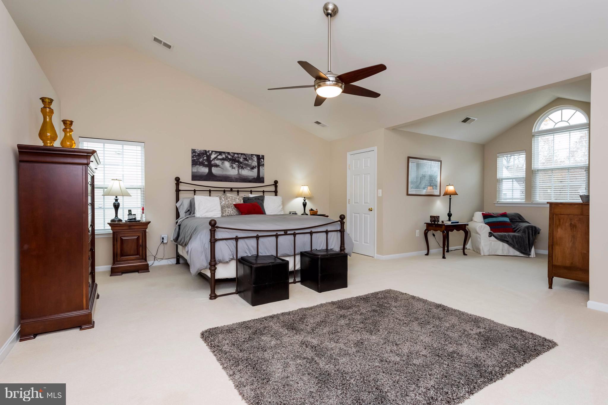 SARATOGA HUNT - Residential