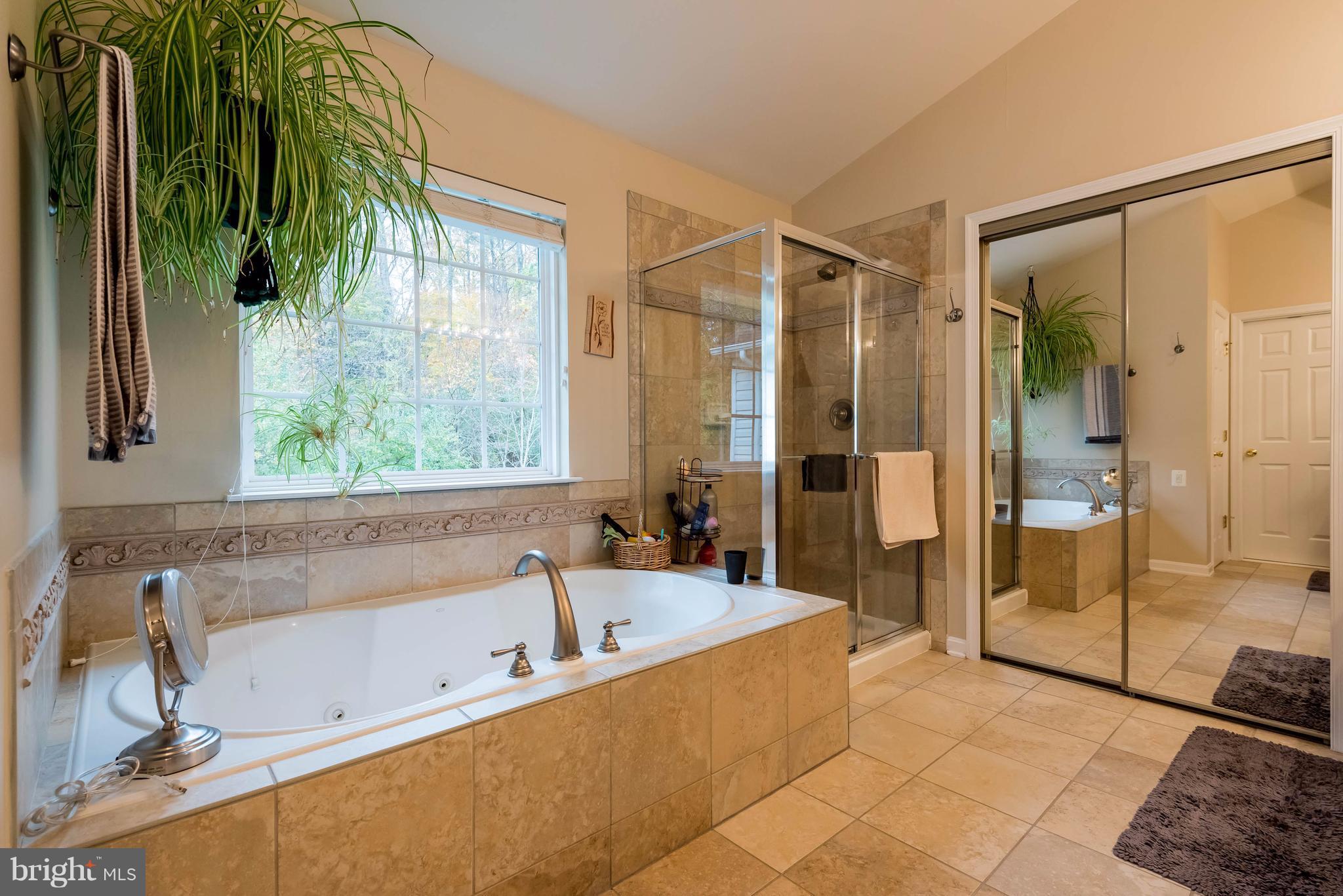 SARATOGA HUNT - Residential