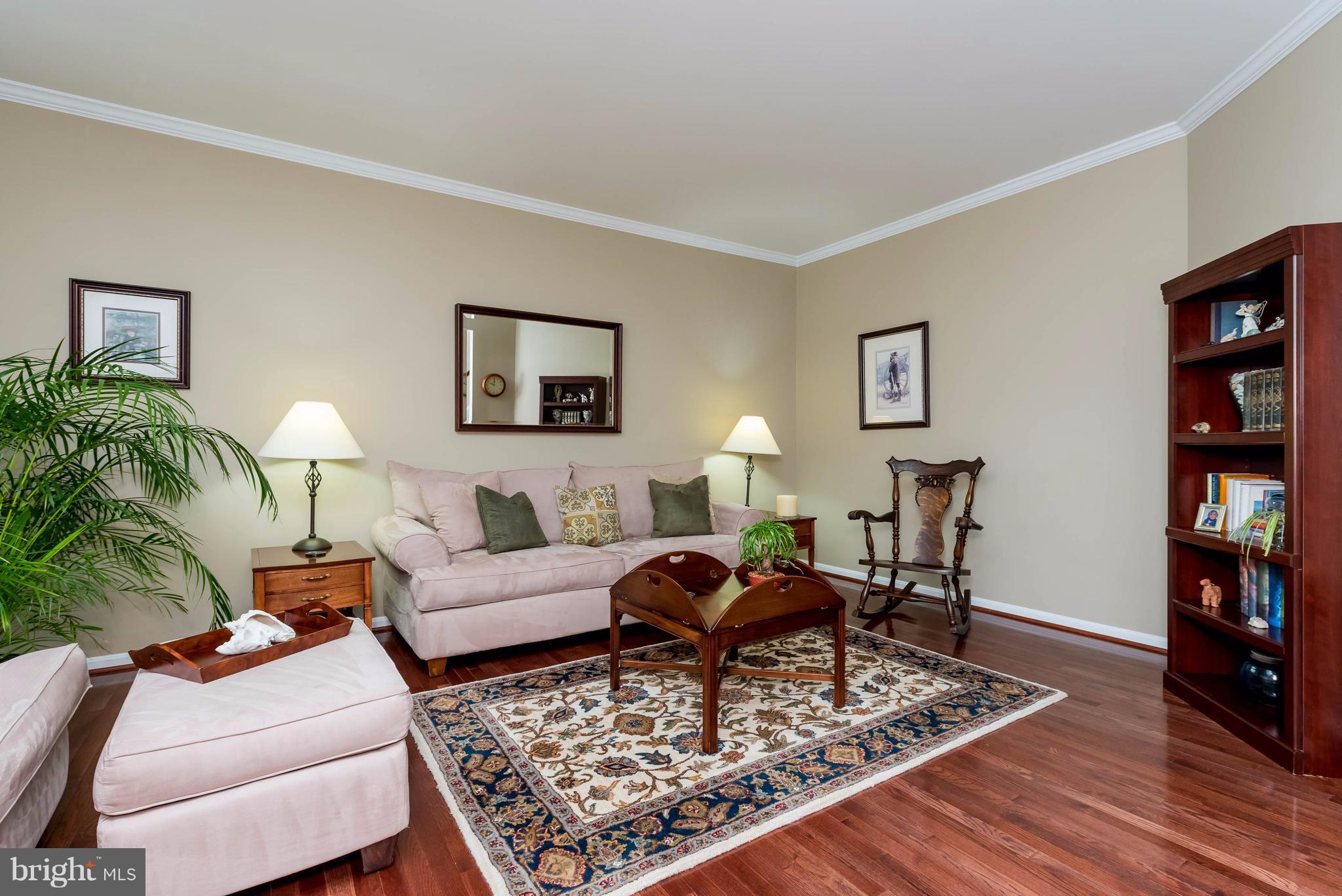 SARATOGA HUNT - Residential