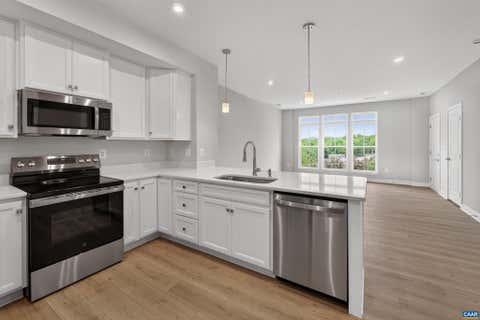 Condo For Sale - 4072A Perseus Ln<br/> CHARLOTTESVILLE, VA 22901