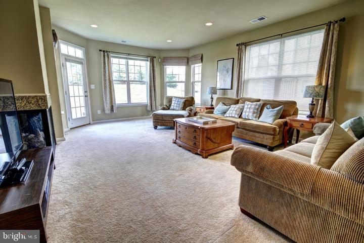 KIMMITT PROPERTY - Residential Lease