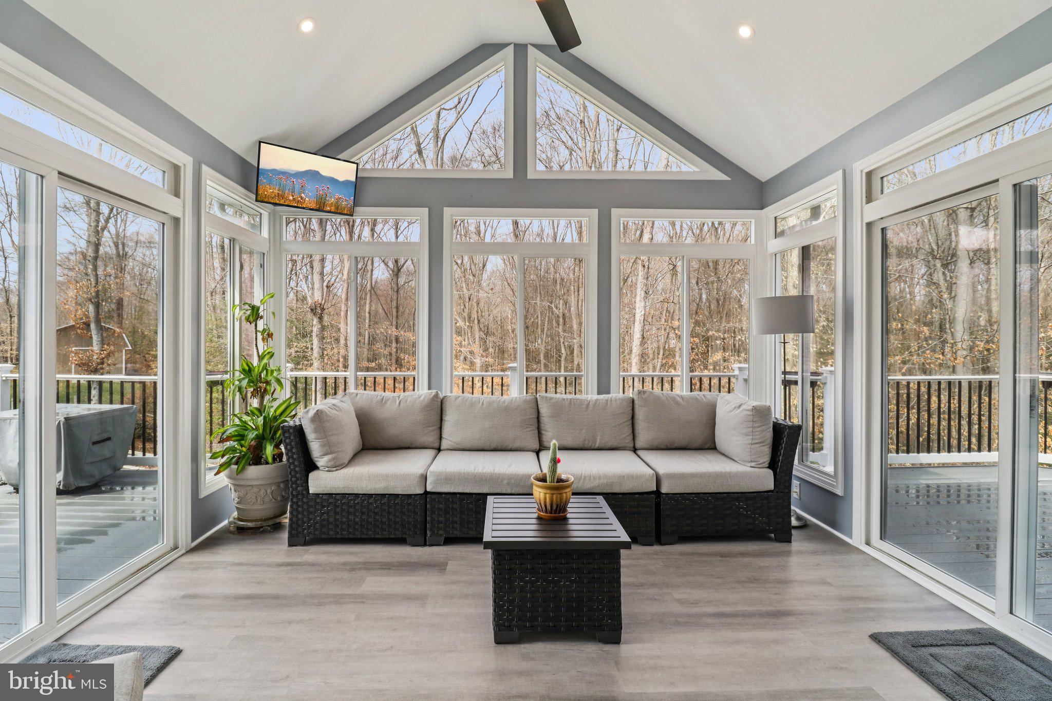 HOLLYBROOK FARM SUB - Residential