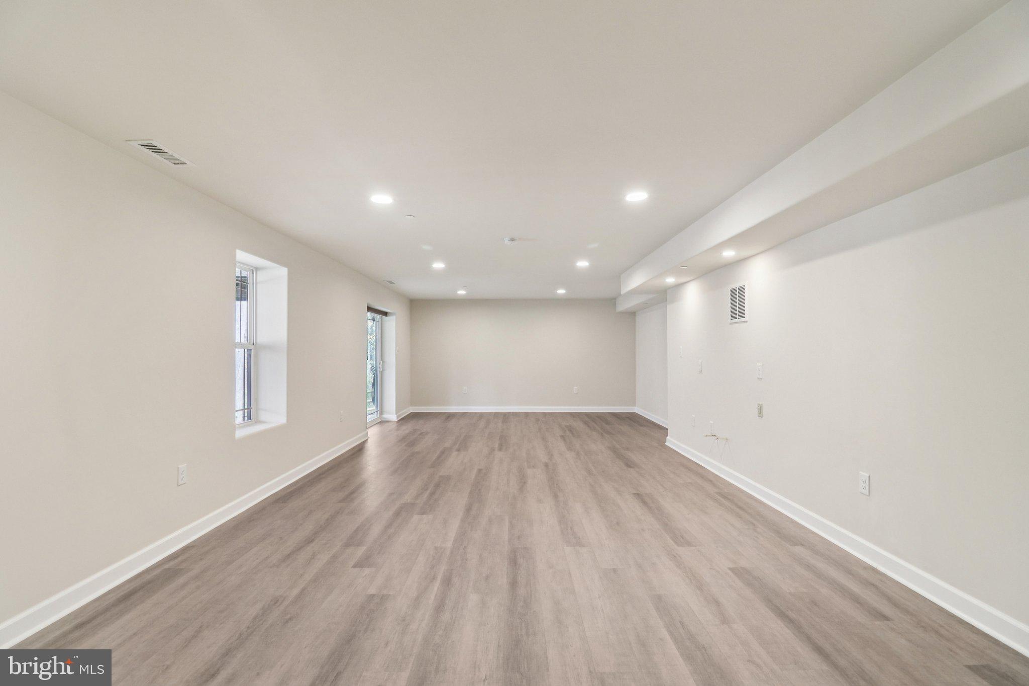 HOLLYBROOK FARM SUB - Residential