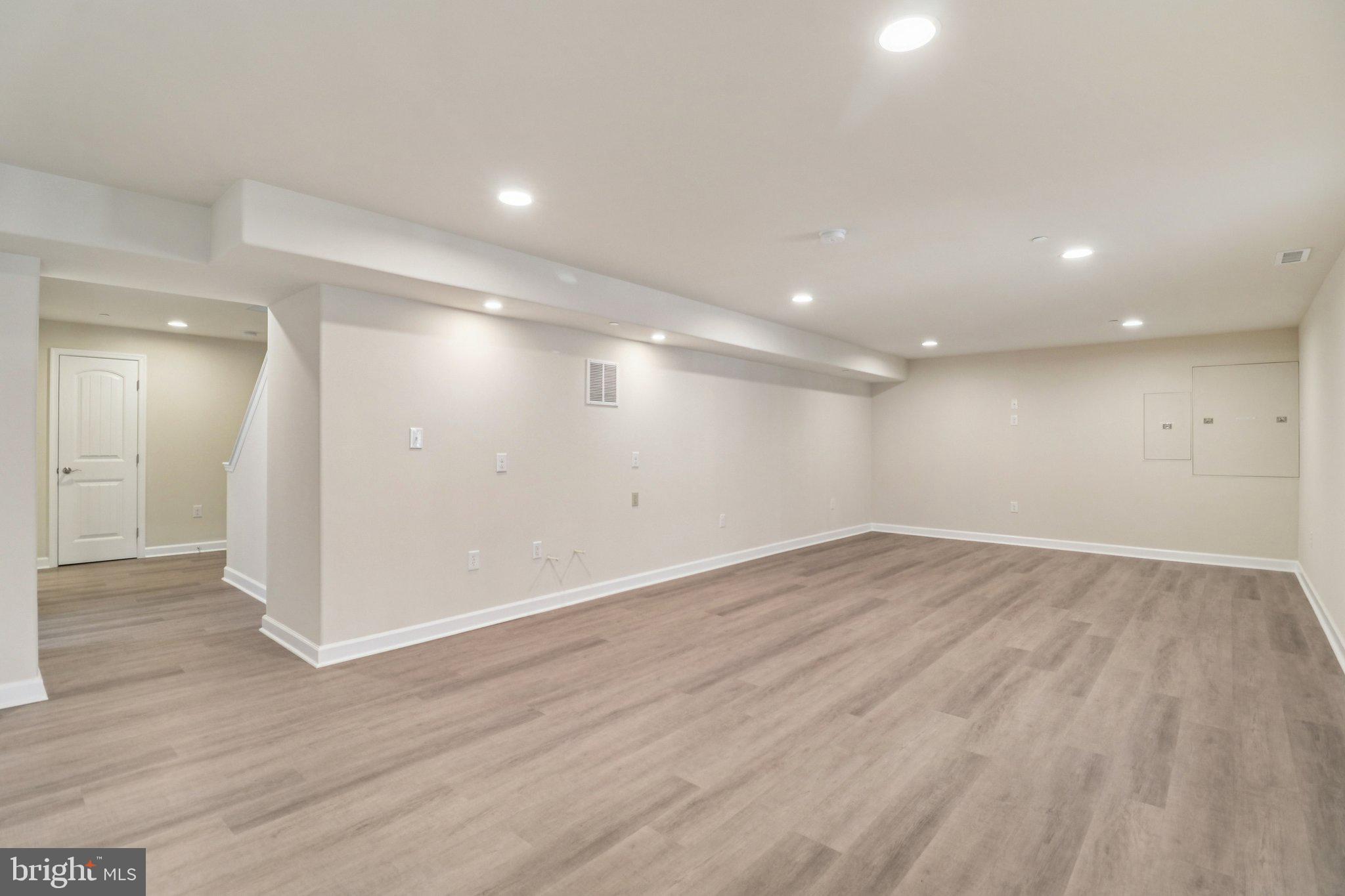 HOLLYBROOK FARM SUB - Residential