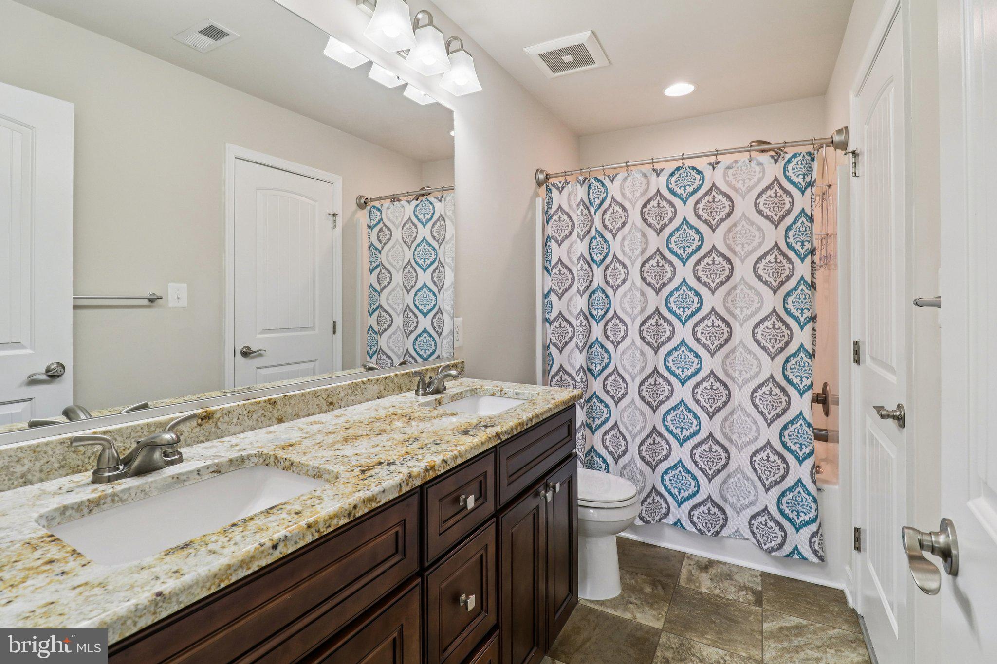 HOLLYBROOK FARM SUB - Residential