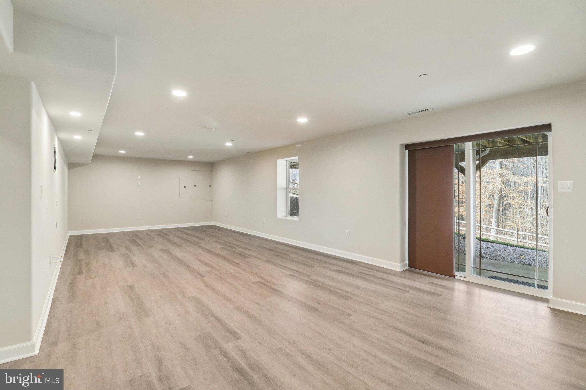 HOLLYBROOK FARM SUB - Residential