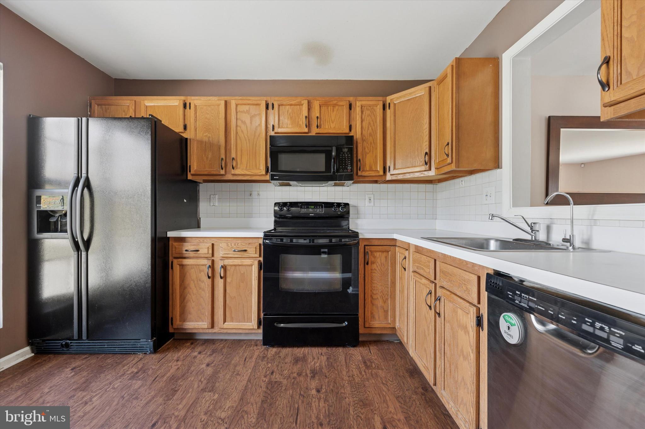 BALLINAHINCH - Residential